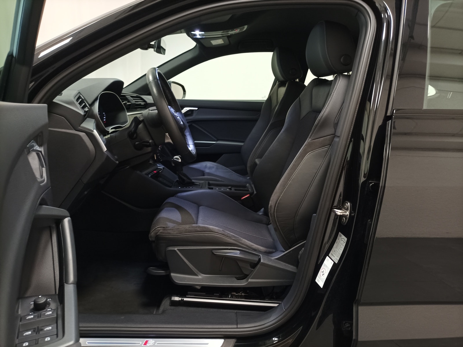 Audi Q3 SUV Q3 Sportback 35 2.0 TDI S line (EURO 6d) #8