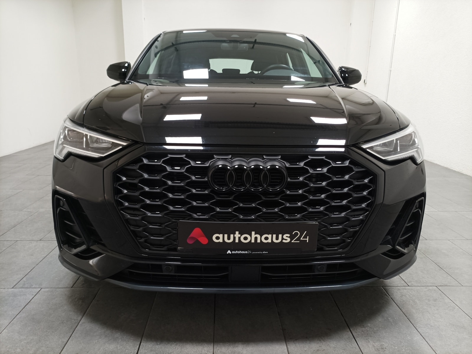 Audi Q3 SUV Q3 Sportback 35 2.0 TDI S line (EURO 6d) #2