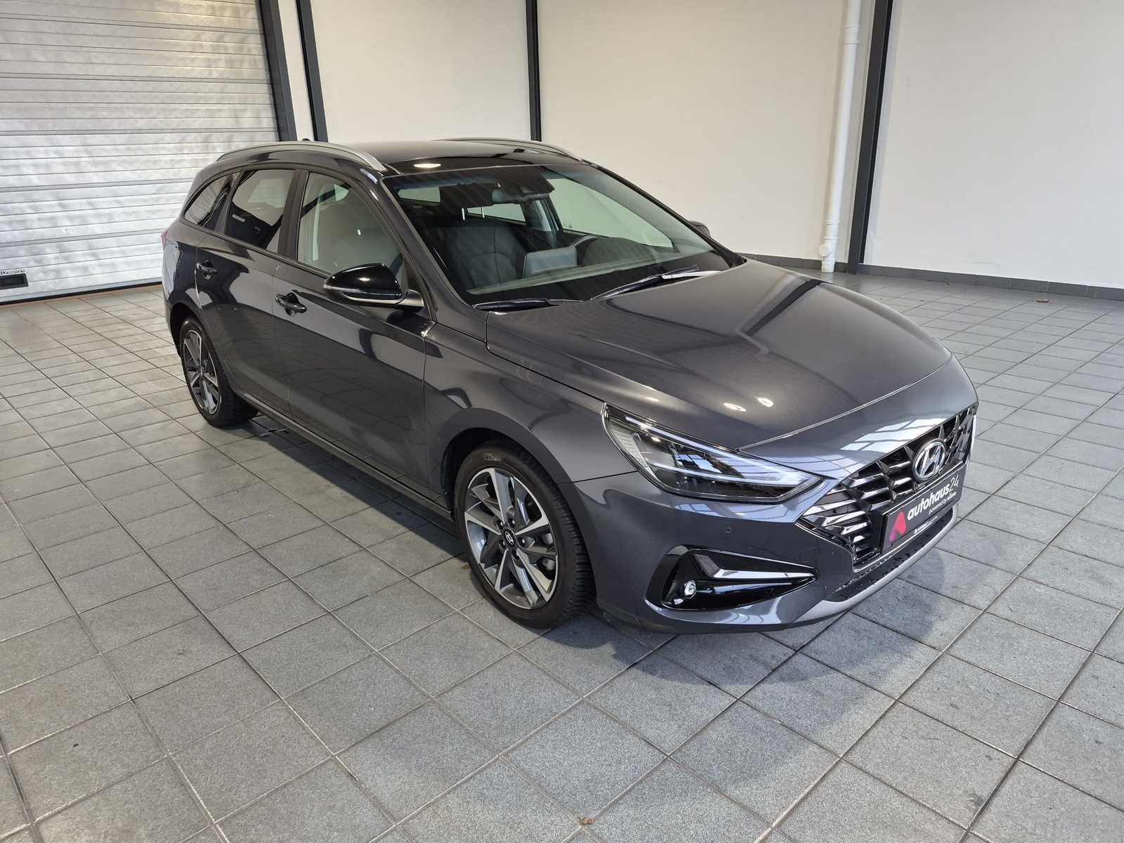 Hyundai i30 Kombi HYUNDAI i30 1.0 T-GDI EDITION 30+ DCT Schräghecklimousine #1