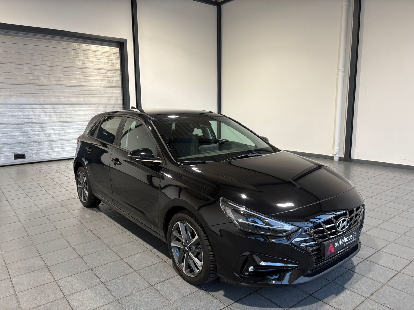 Hyundai i30 Limousine HYUNDAI i30 1.0 T-GDI EDITION 30+ DCT Schräghecklimousine #1