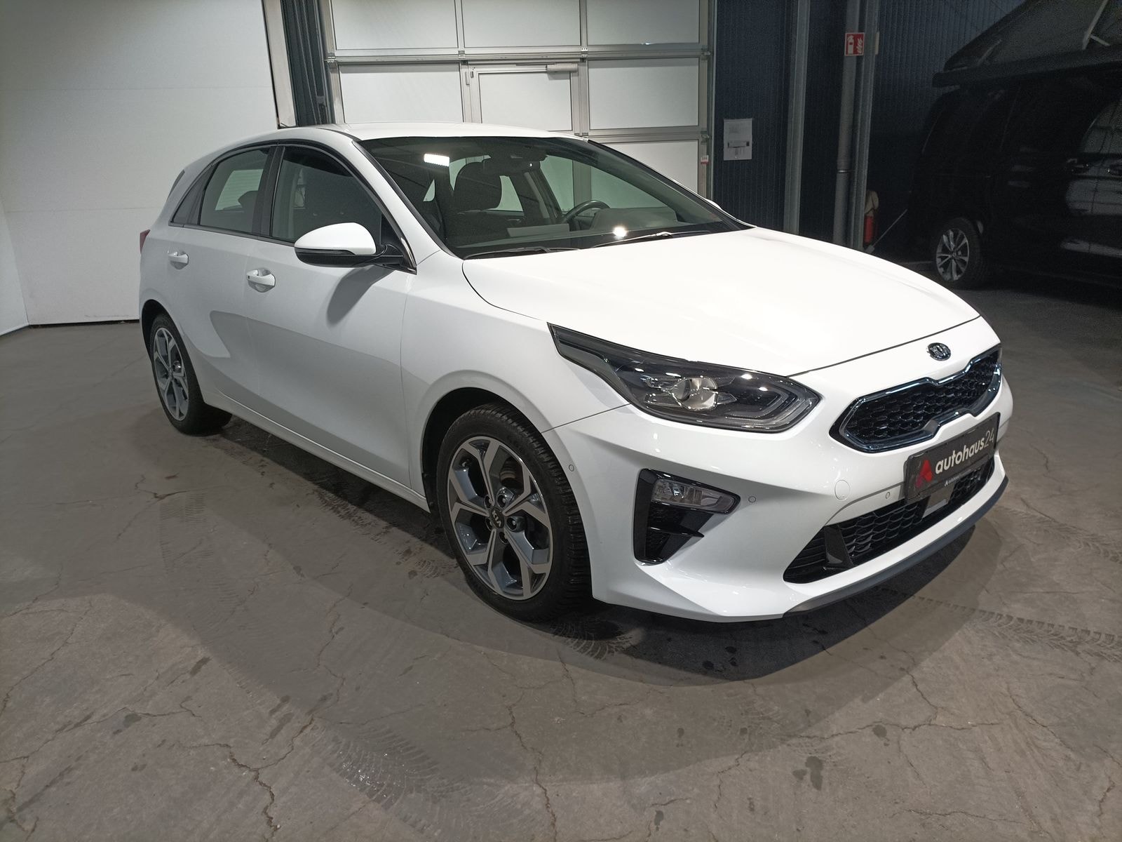 Kia Ceed Limousine KIA Ceed 1.5 T-GDI DCT Spirit Schräghecklimousine #1