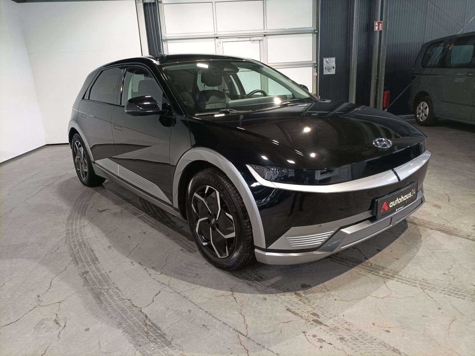 Hyundai IONIQ 5 Limousine HYUNDAI IONIQ 5 72,6 kWh 160 kW Heckantrieb Sports Utility Vehicle #1