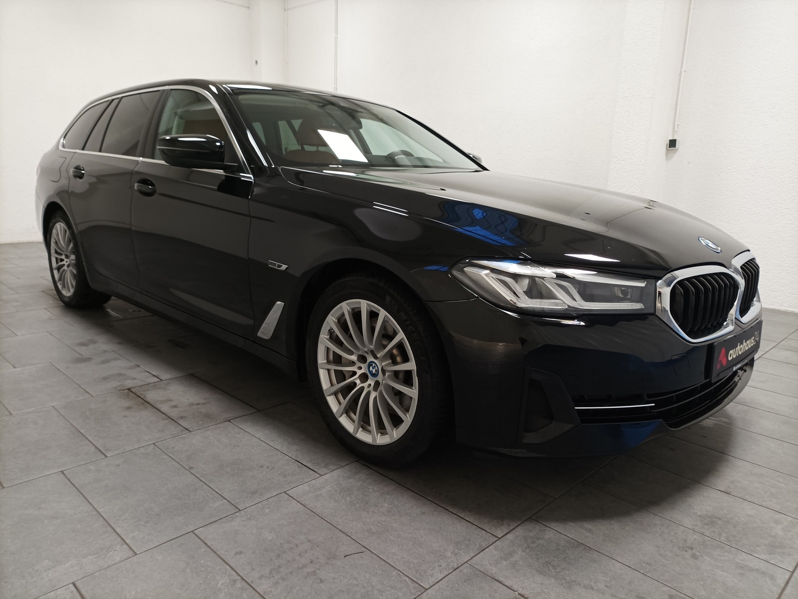 BMW 5er-Reihe Kombi BMW 5er-Reihe 530e Touring A Kombi #1
