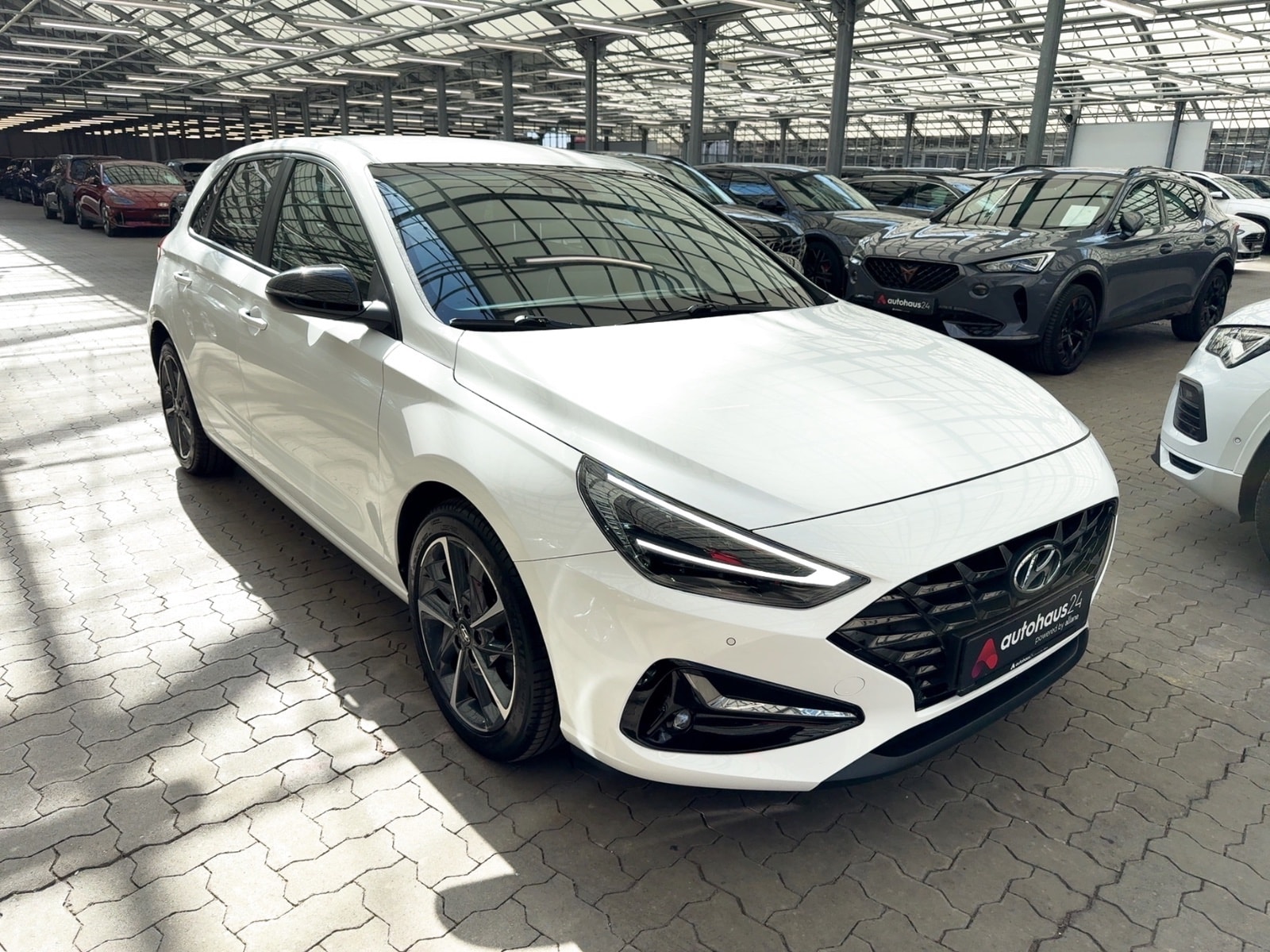 Hyundai i30 Limousine HYUNDAI i30 1.0 T-GDI EDITION 30+ DCT Schräghecklimousine #1