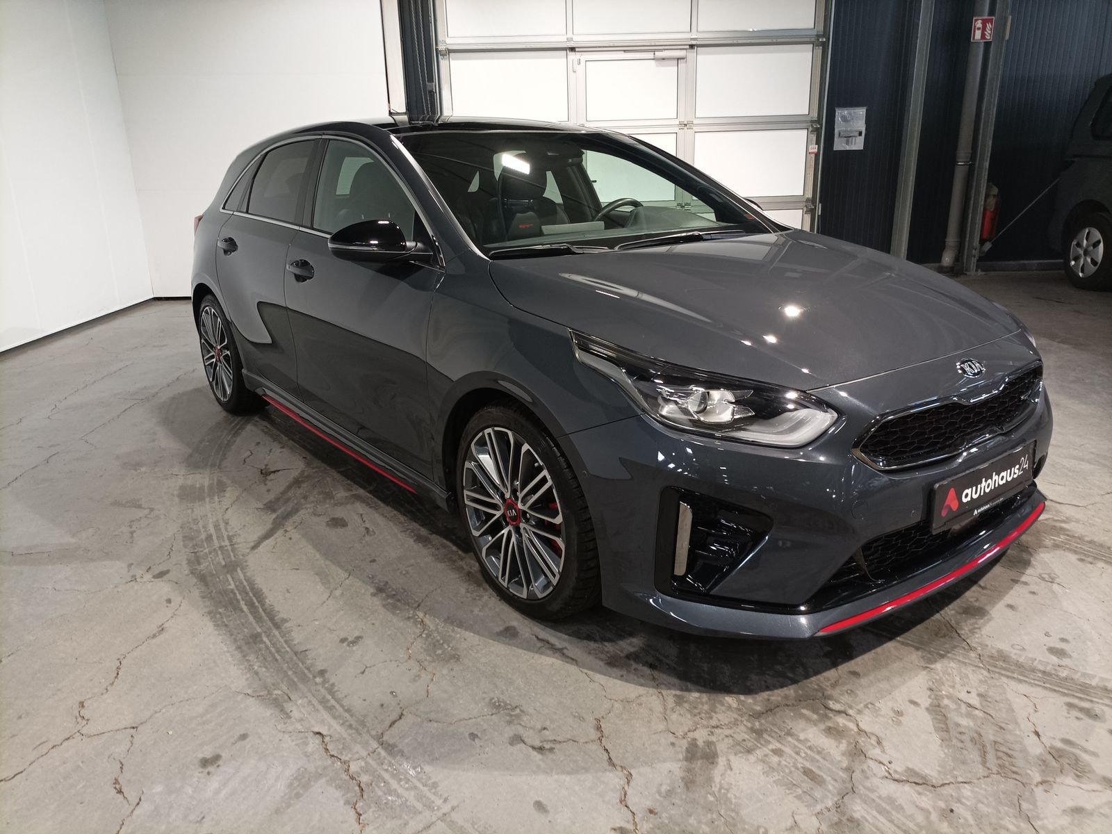 Kia Ceed Limousine KIA Ceed 1.6 CRDi DCT GT Line Schräghecklimousine #1