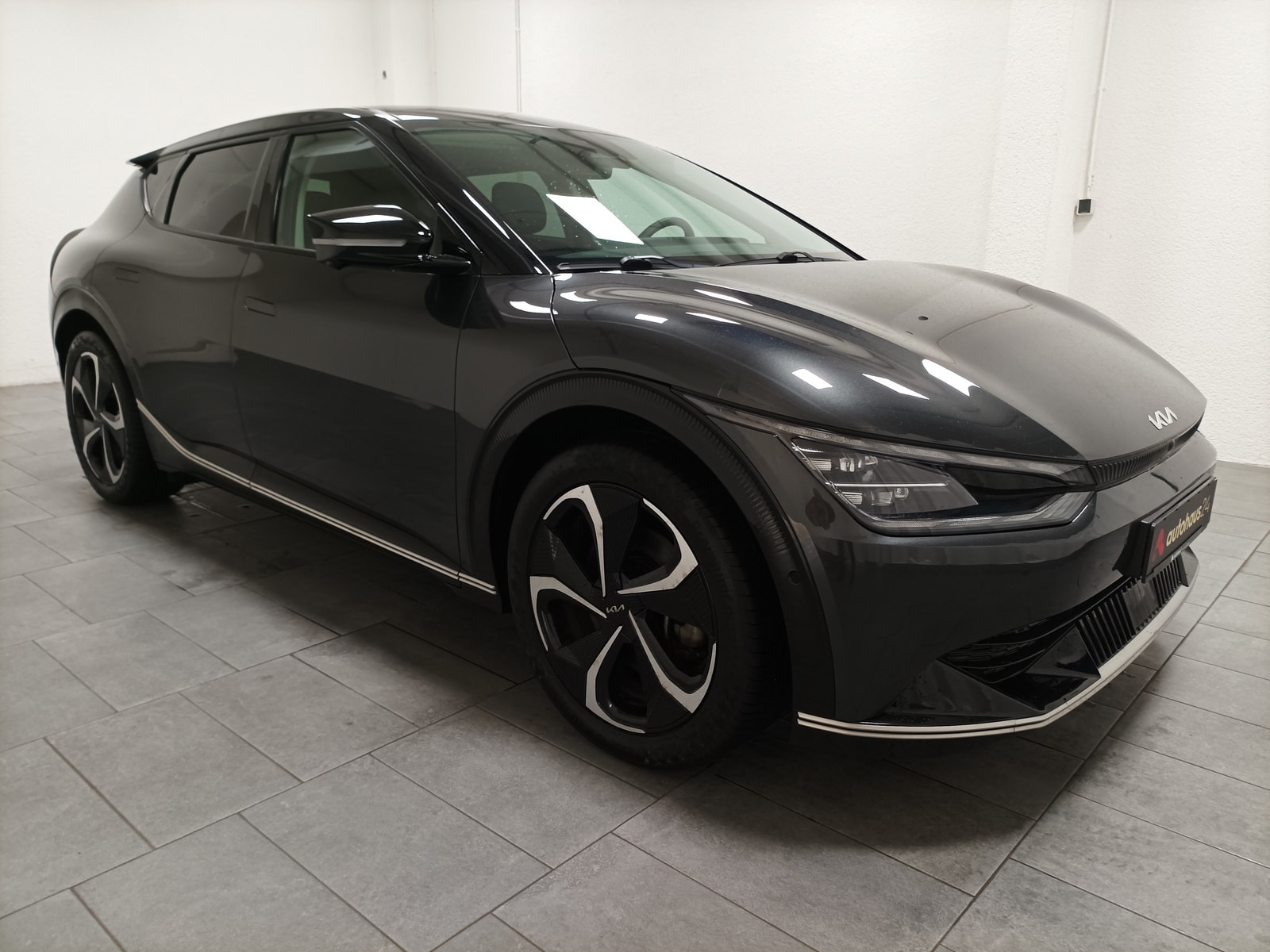 Kia EV6 SUV / Crossover / Geländewagen KIA EV6 77,4 kWh 168 kW Heckantrieb Sports Utility Vehicle #1