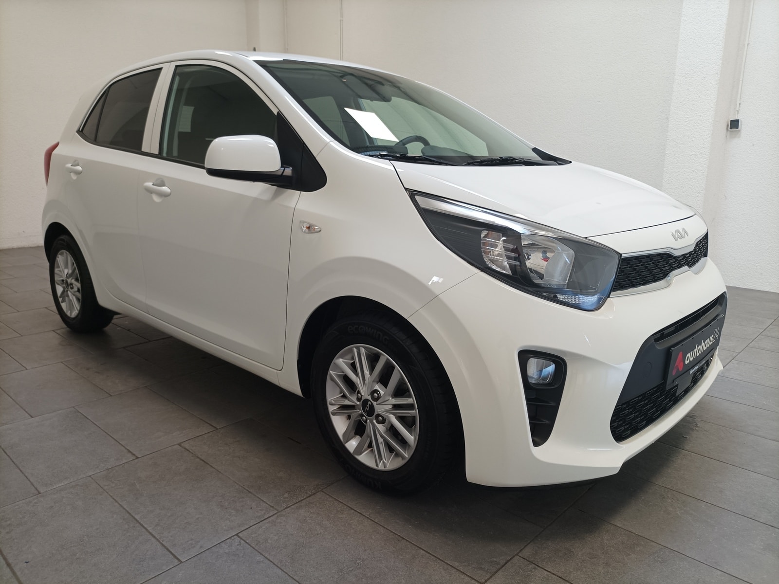 Kia Picanto Limousine KIA Picanto 1.0 Dream-Team Edition AMT Schräghecklimousine #1