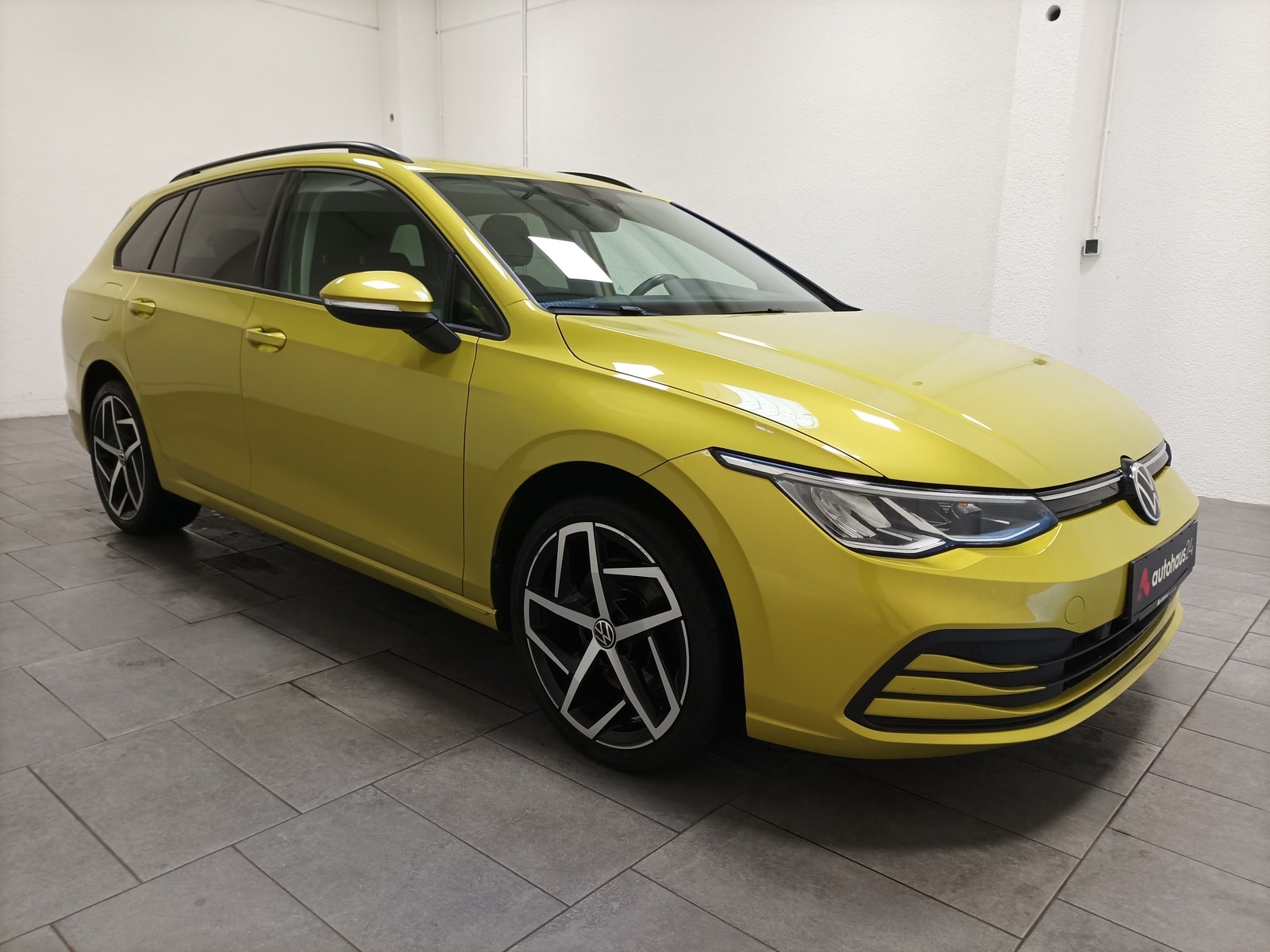 Volkswagen Golf Kombi VOLKSWAGEN Golf Variant Basic Variant 1,6 TDI Kombi #1