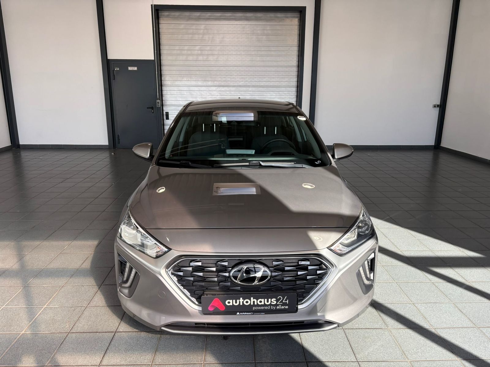 Hyundai IONIQ Limousine IONIQ 1.6 GDI Trend-Paket Plug-In Hybrid (EURO 6d) #2