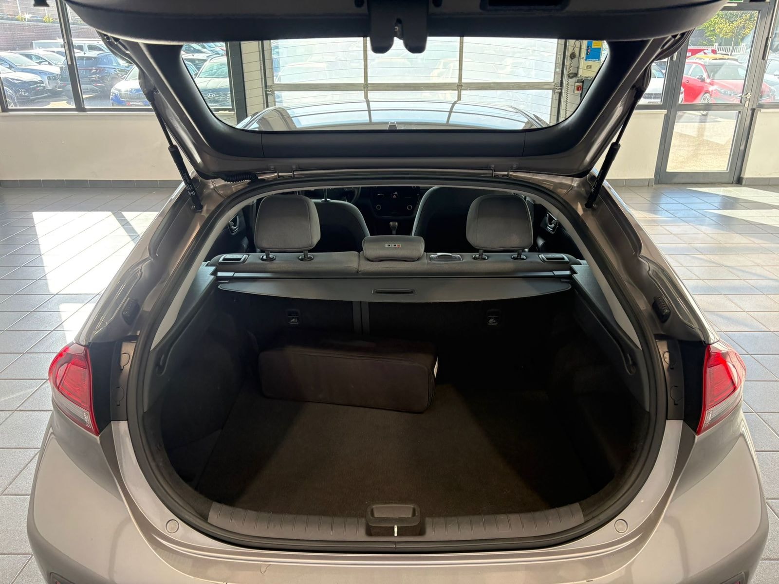 Hyundai IONIQ Limousine IONIQ 1.6 GDI Trend-Paket Plug-In Hybrid (EURO 6d) #6