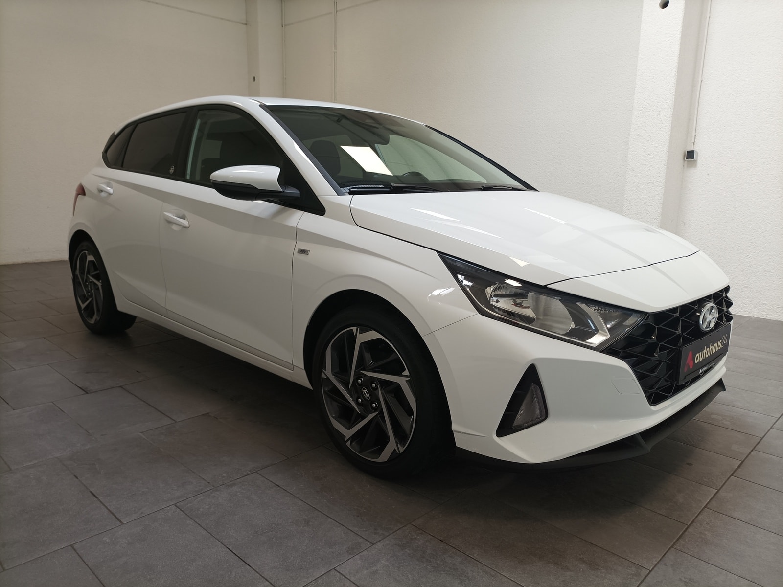 Hyundai i20 Limousine HYUNDAI i20 1.0 T-GDI 74kW Edition 30+ Schräghecklimousine #1