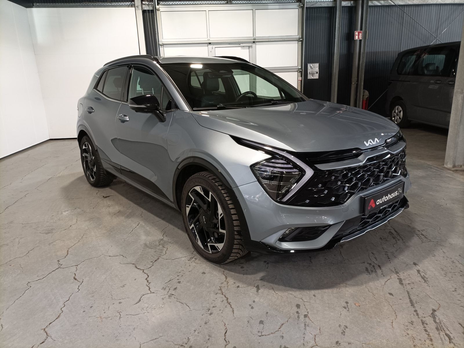 Kia Sportage SUV / Crossover / Geländewagen KIA Sportage 1.6 T-GDI Plug-in Hybrid Auto 4WD Sports Utility Vehicle #1