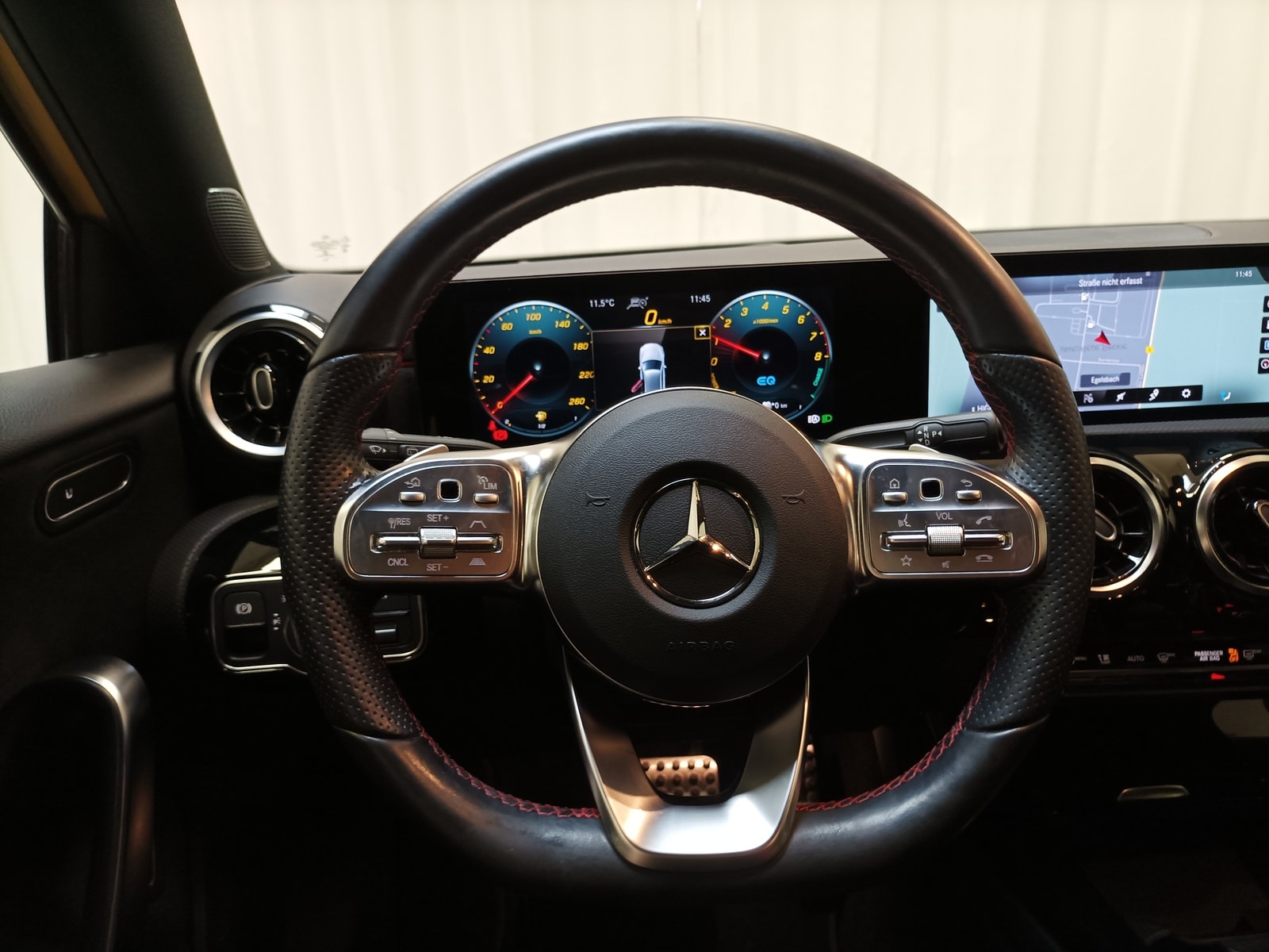 Mercedes Benz A-Klasse Limousine A 250 e AMG Line (EURO 6d) #11