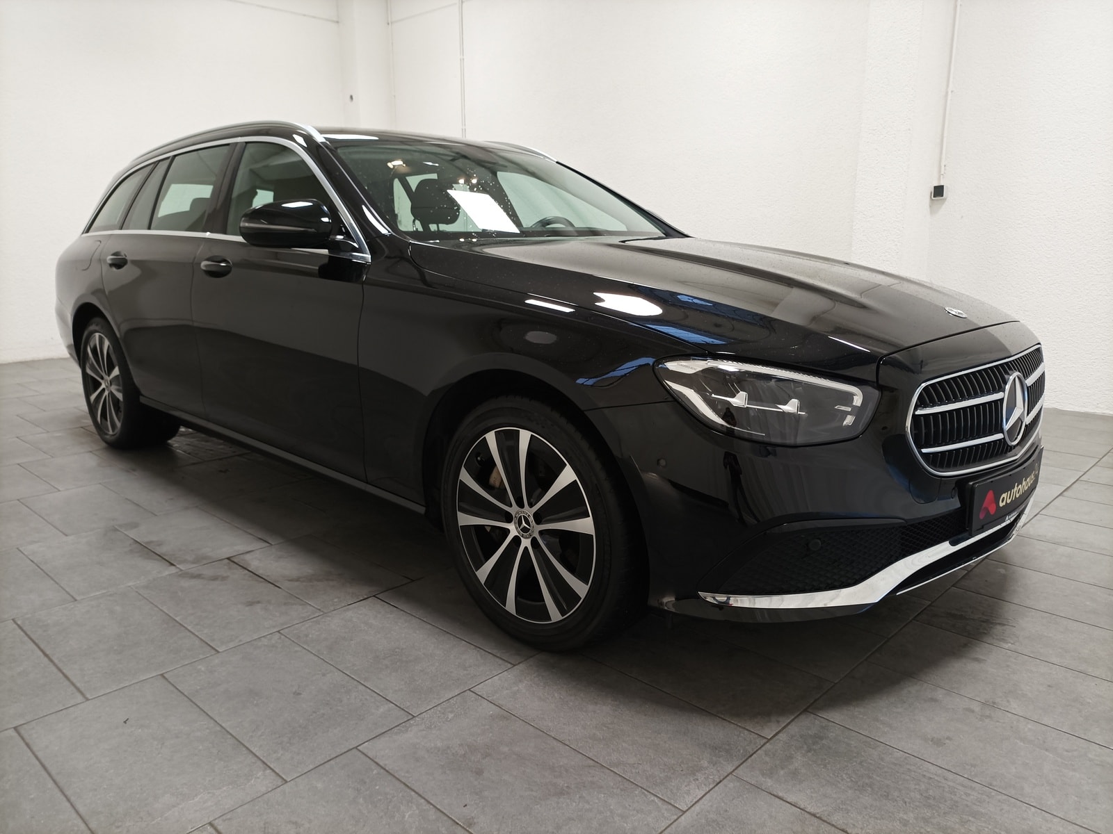 Mercedes-Benz E-Klasse Kombi MERCEDES E-Klasse E 300 de 4MATIC T Autom. Kombi #1