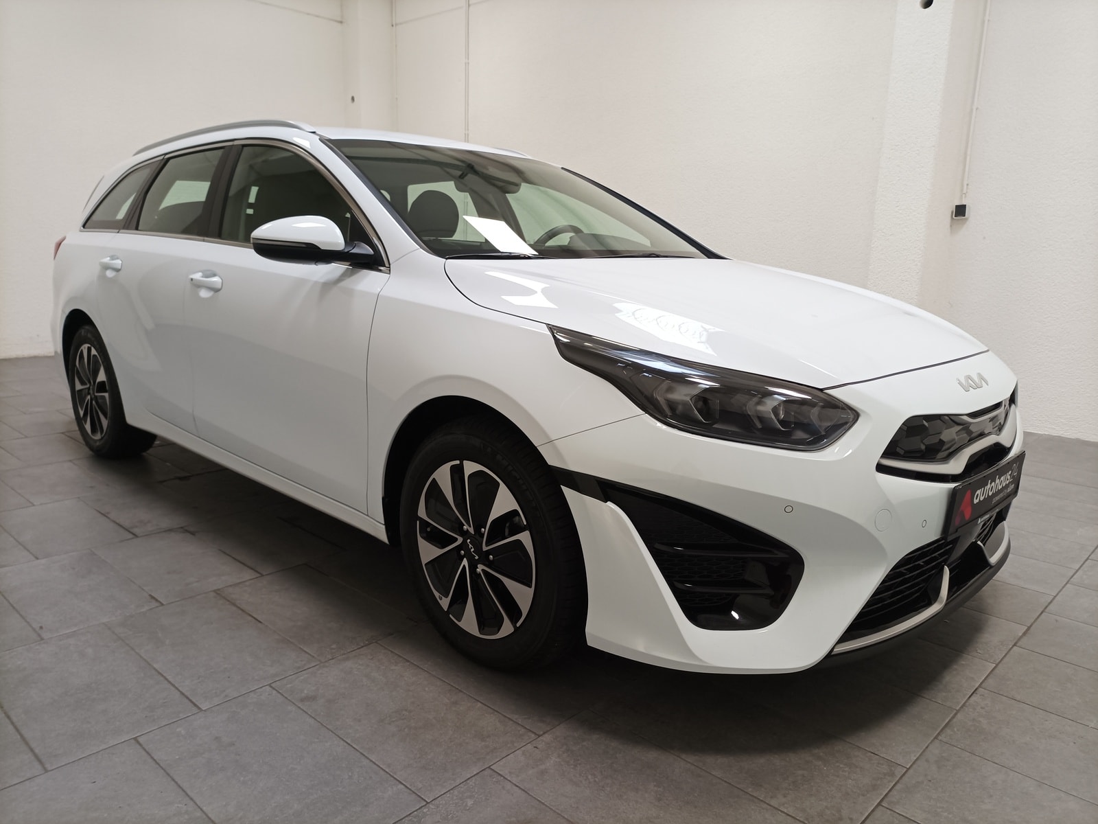 Kia Ceed Kombi KIA Ceed 1.6 GDI Plug-In Hybrid Spirit Sportsw. Kombi #1