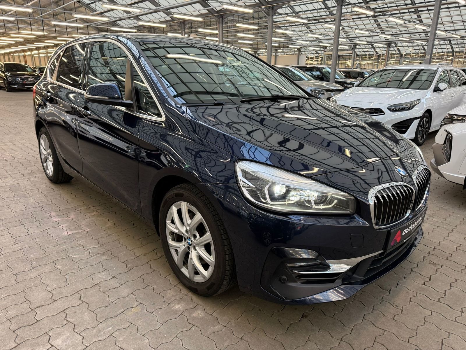 BMW 2er-Reihe Kleinbus / Van BMW 2er Active Tourer 220i Kompaktvan #1