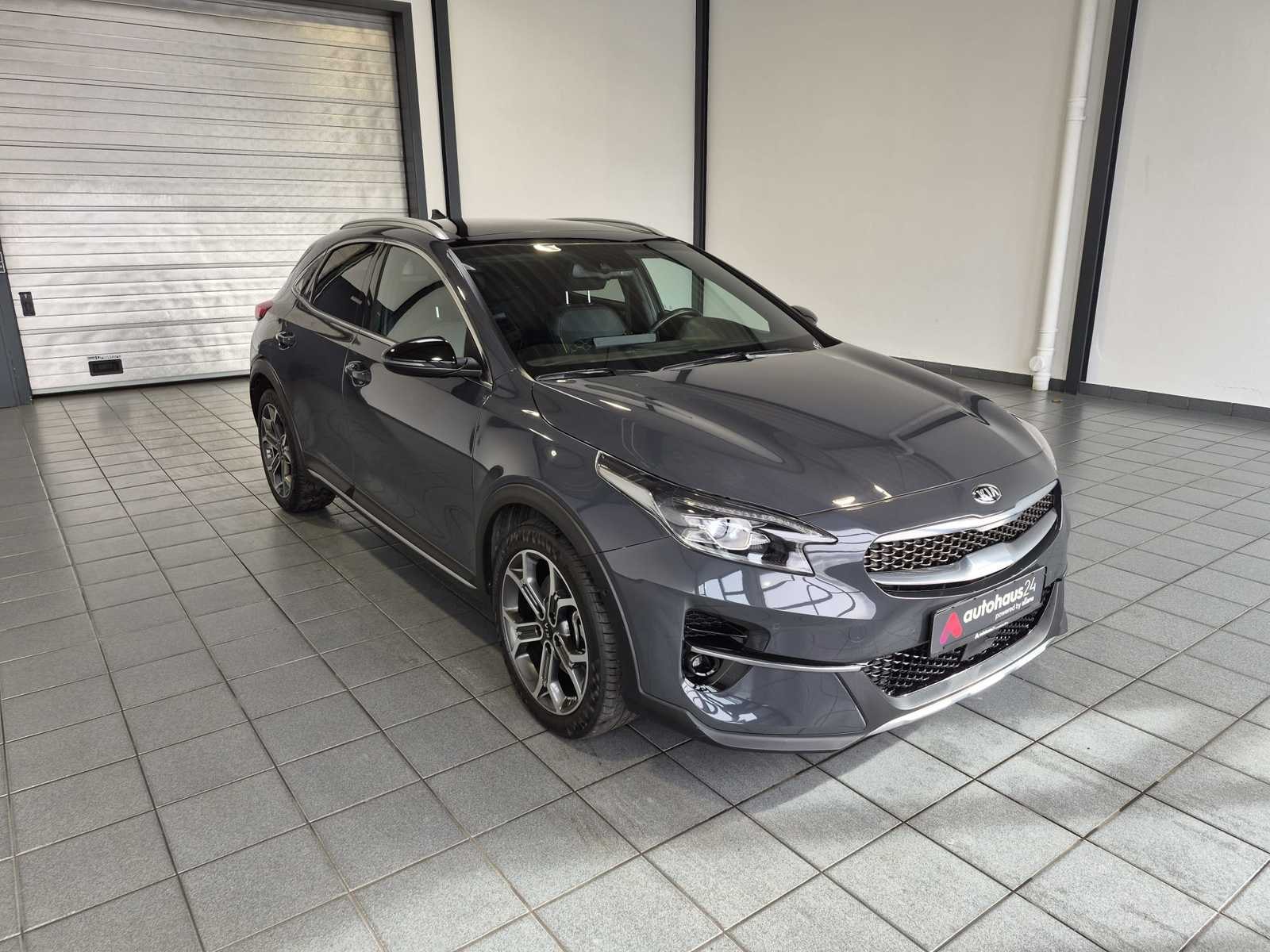 Kia XCeed SUV / Crossover / Geländewagen KIA XCeed 1.6 T-GDI DCT Xdition Sports Utility Vehicle #1