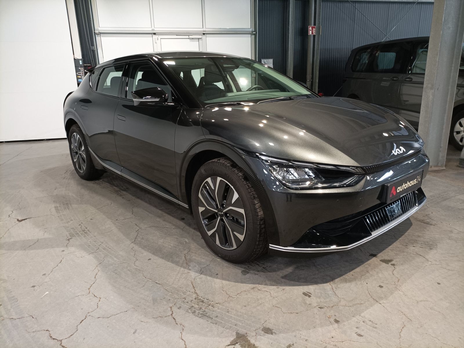 Kia EV6 SUV / Crossover / Geländewagen KIA EV6 77,4 kWh 168 kW Heckantrieb Sports Utility Vehicle #1