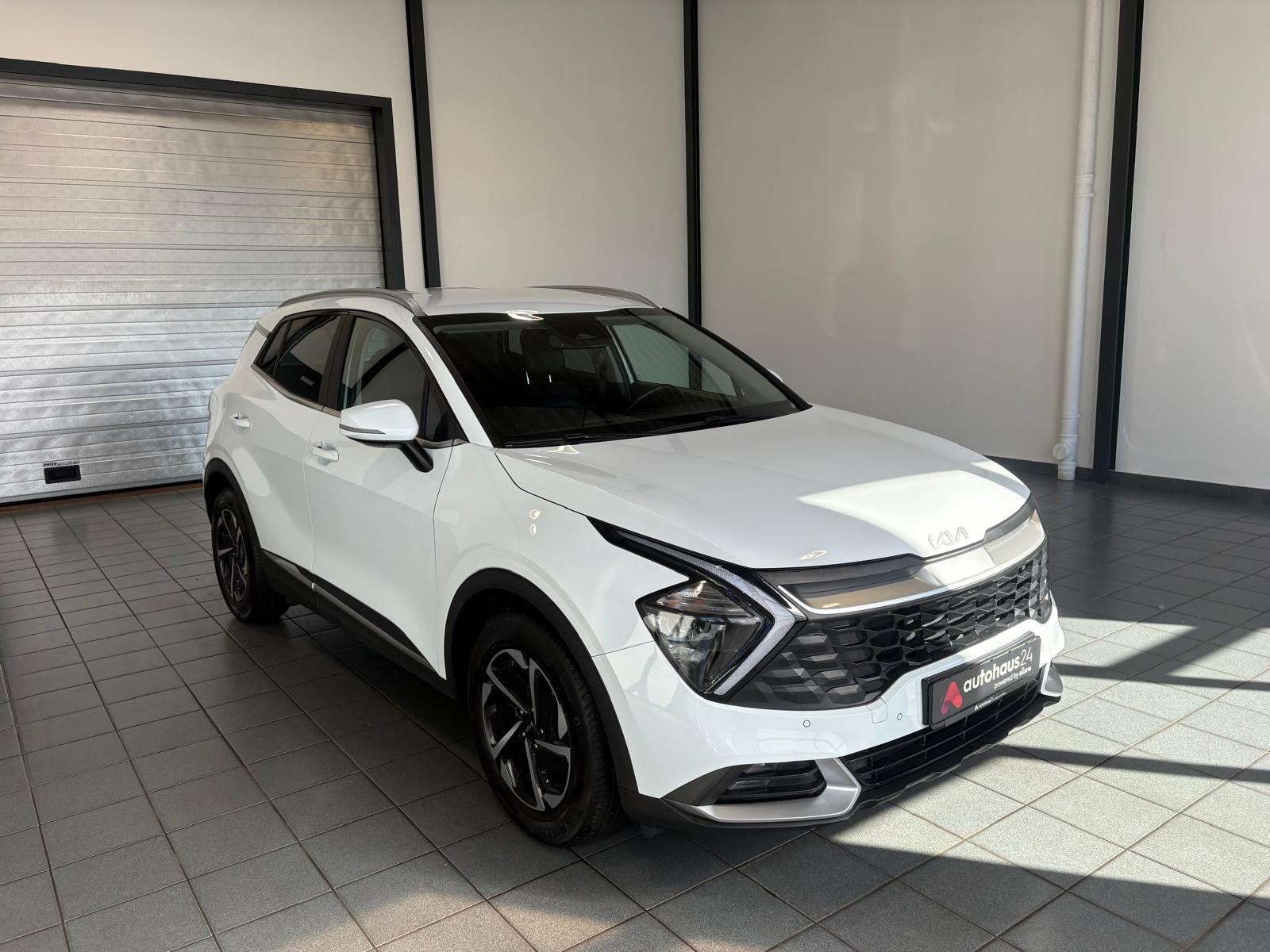 Kia Sportage SUV / Crossover / Geländewagen KIA Sportage 1.6 T-GDI 2WD Vision Sports Utility Vehicle #1