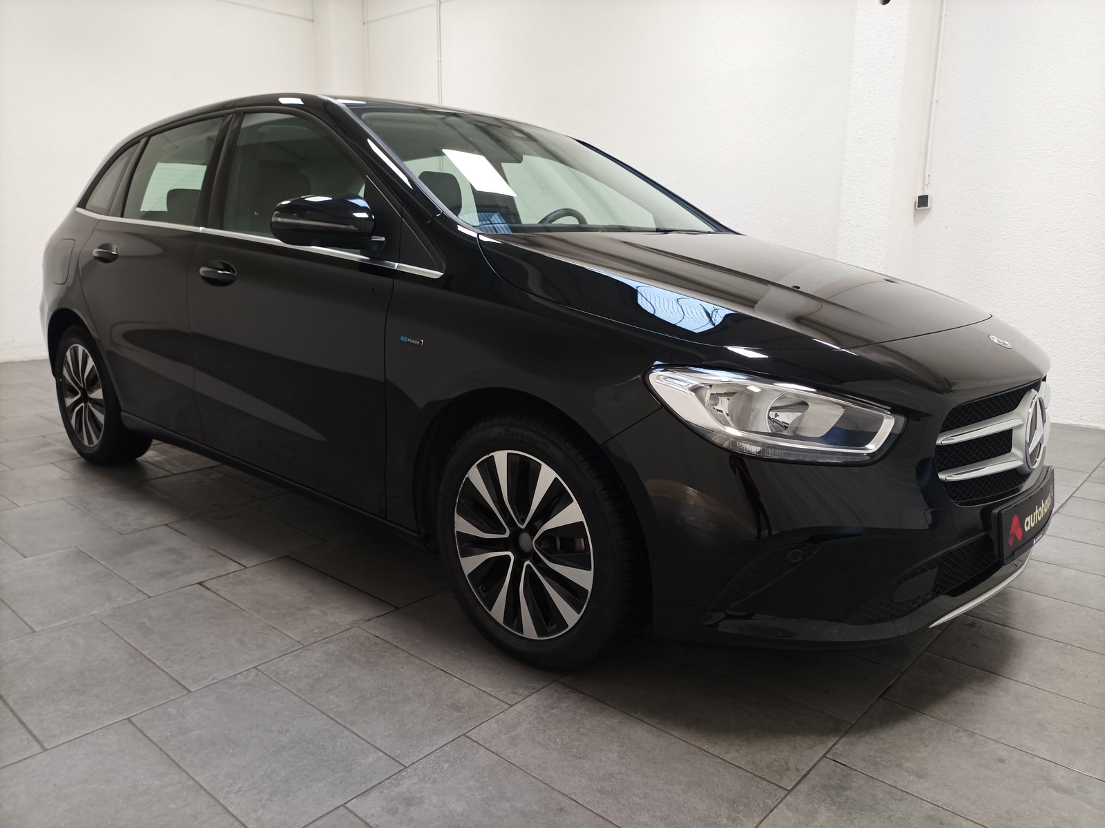 Mercedes-Benz B-Klasse Kleinbus / Van MERCEDES B-Klasse B 250 e DCT Kompaktvan #1