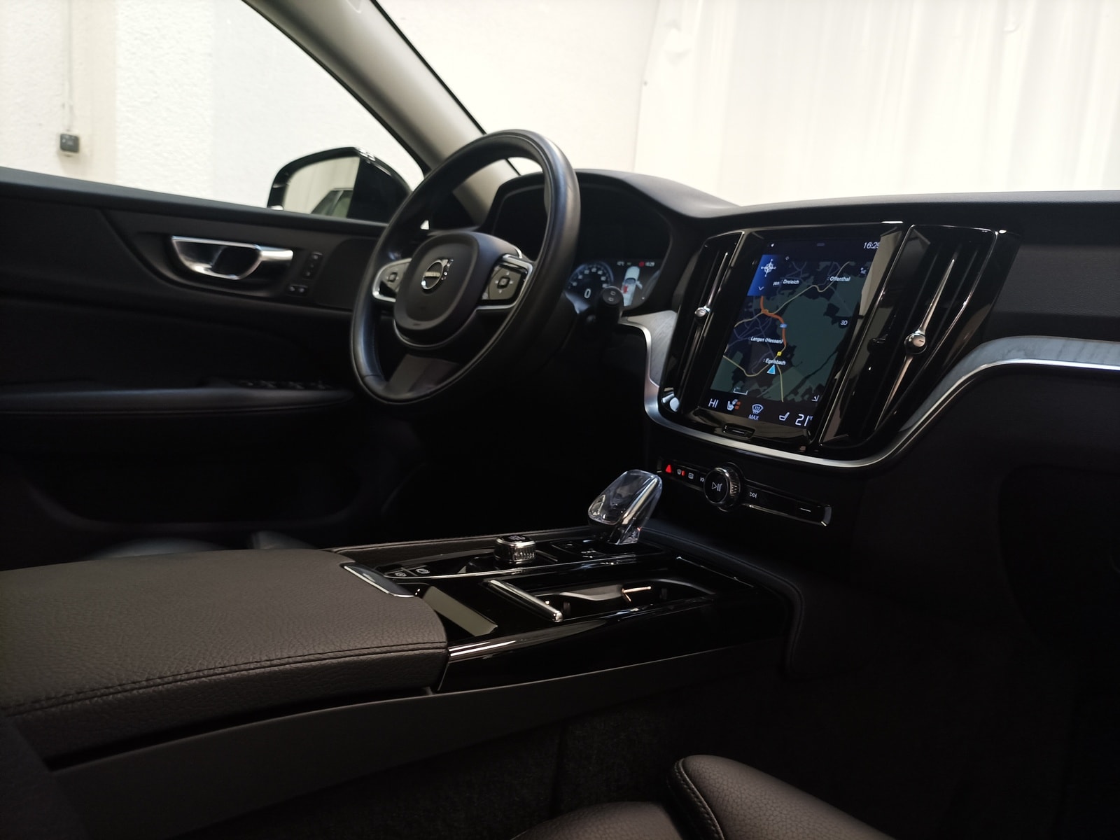 Volvo V60 Kombi V 60 T6 Twin Engine AWD Inscription Plug-In (E6d) #13
