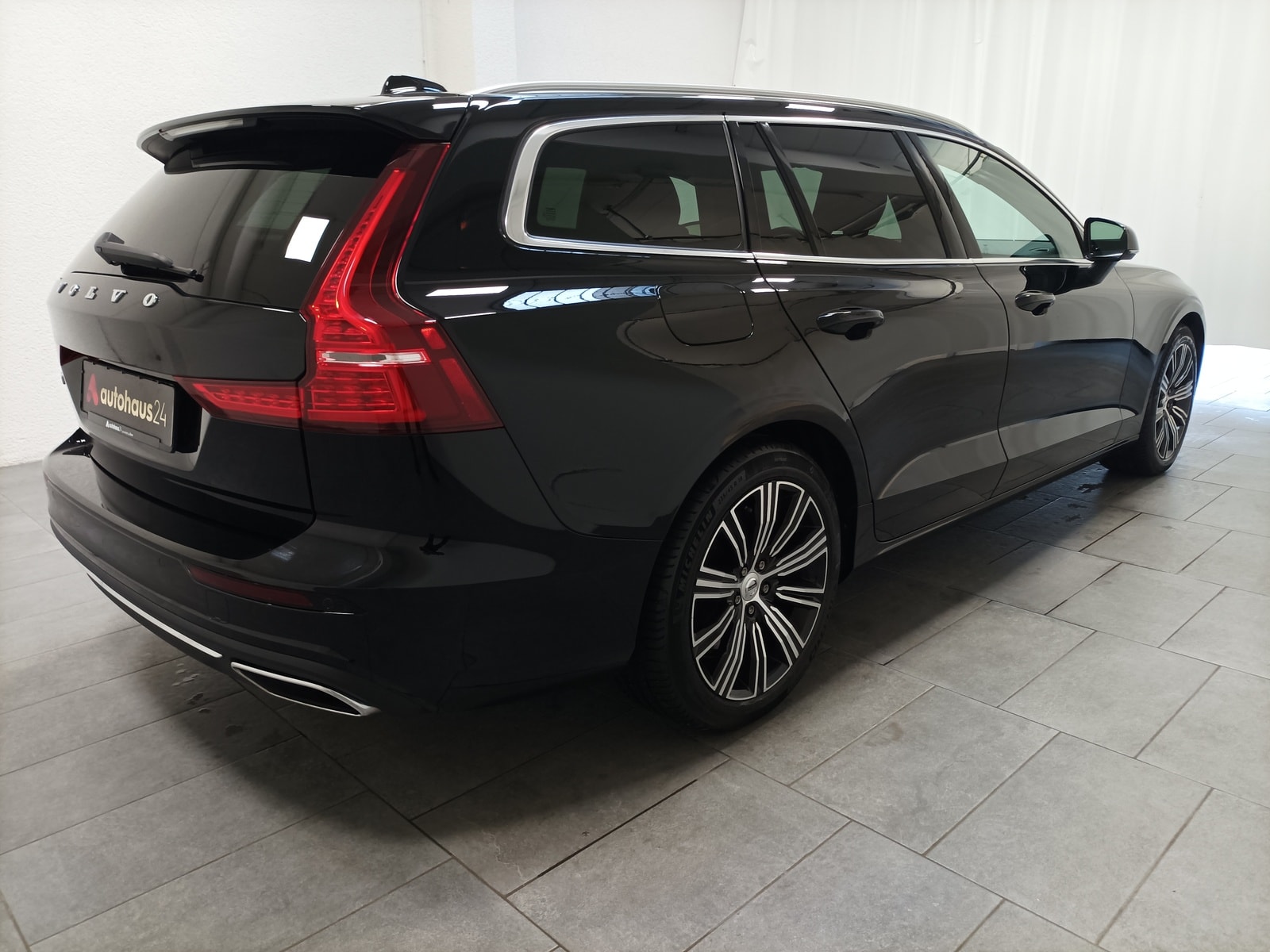 Volvo V60 Kombi V 60 T6 Twin Engine AWD Inscription Plug-In (E6d) #5