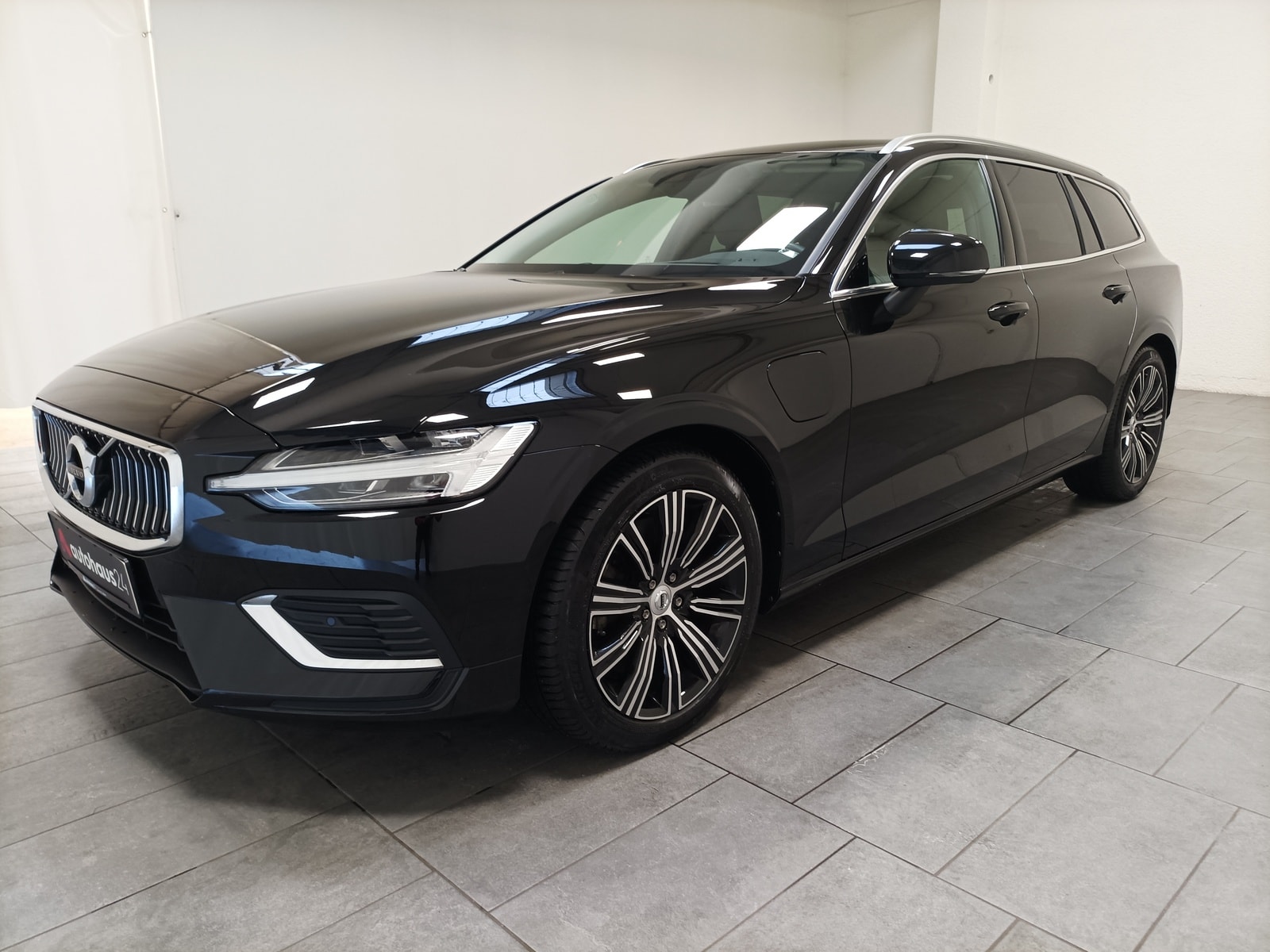 Volvo V60 Kombi V 60 T6 Twin Engine AWD Inscription Plug-In (E6d) #3