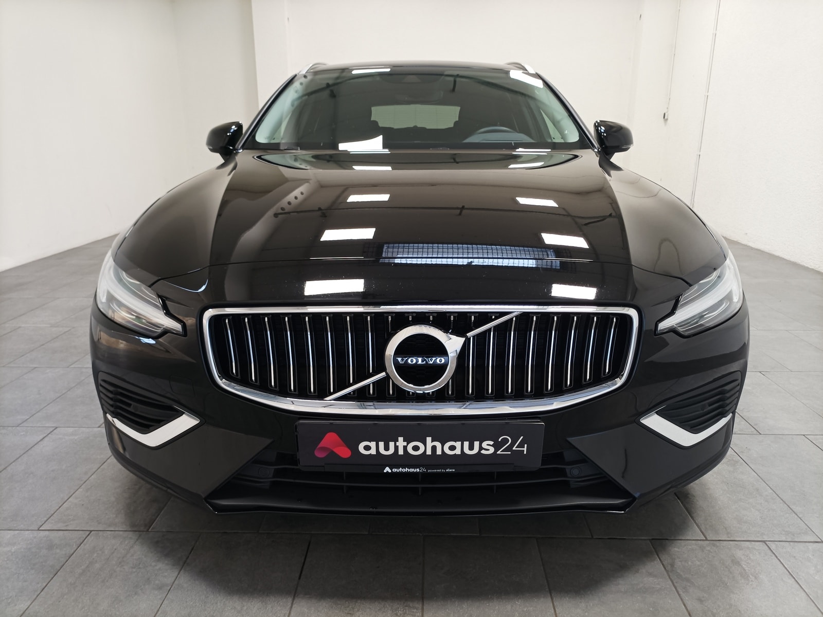 Volvo V60 Kombi V 60 T6 Twin Engine AWD Inscription Plug-In (E6d) #2