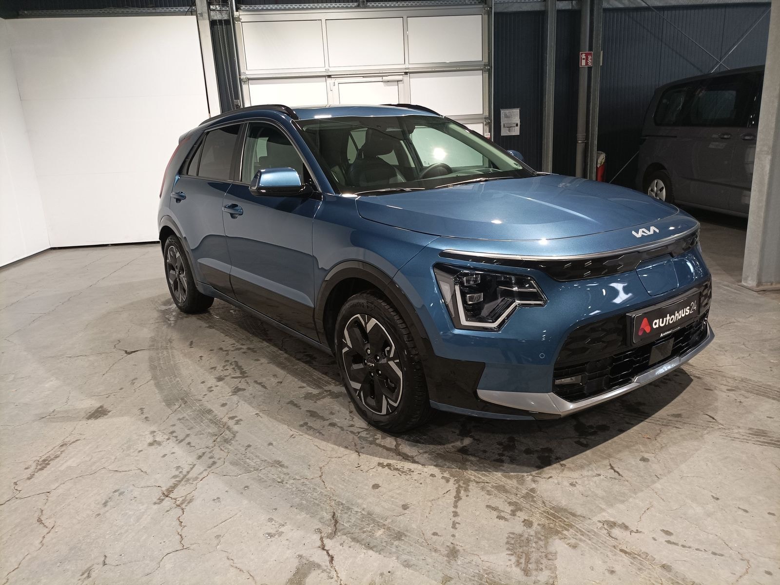 Kia Carens SUV / Crossover / Geländewagen KIA Niro EV Vision Schräghecklimousine #1