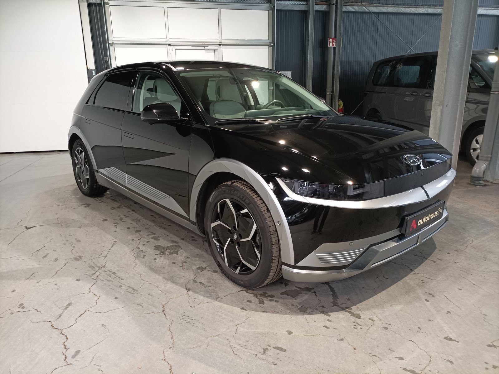 Hyundai IONIQ 5 Limousine HYUNDAI IONIQ 5 72,6 kWh 225 kW Allradantrieb Sports Utility Vehicle #1