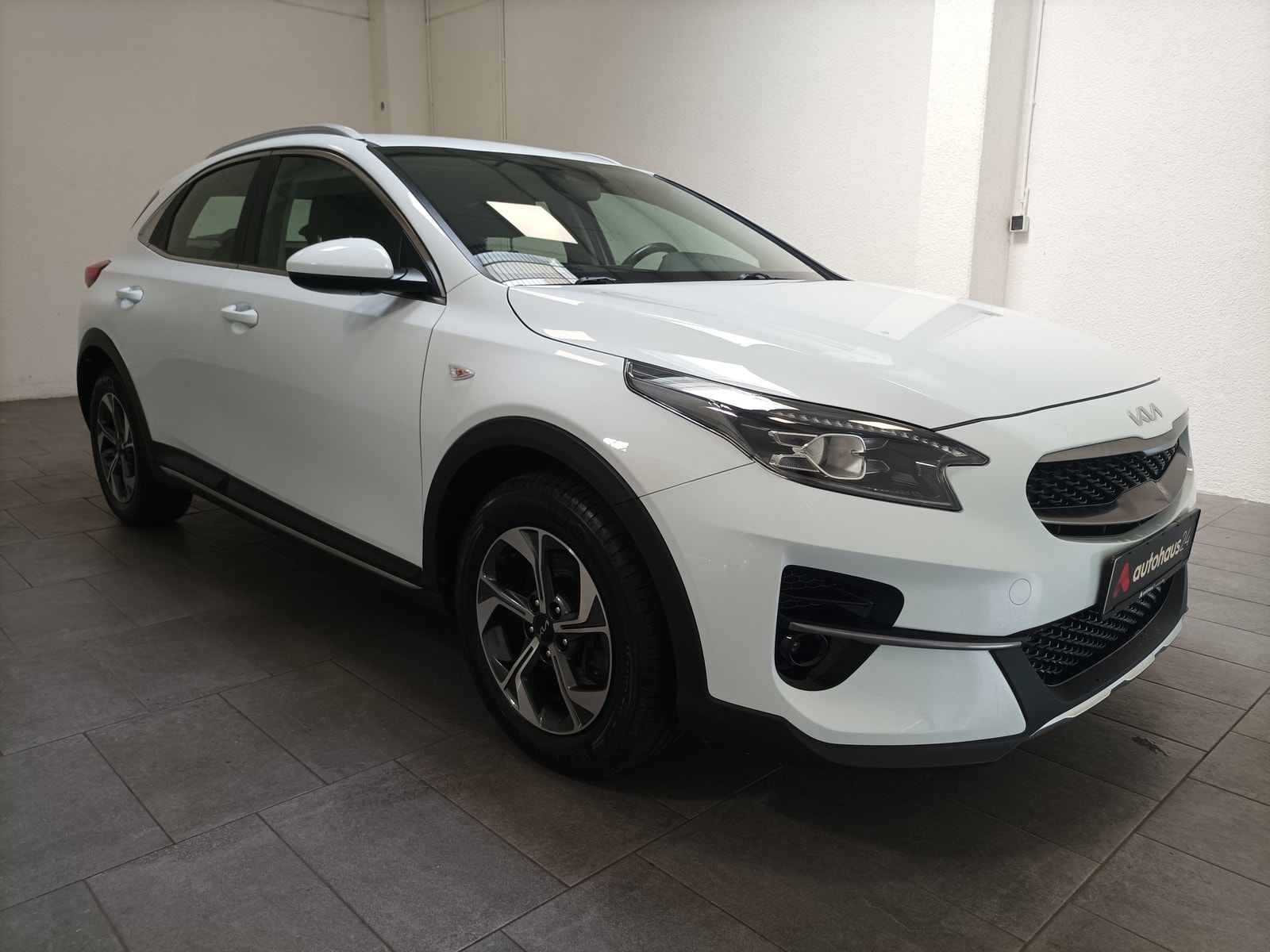 Kia XCeed SUV / Crossover / Geländewagen KIA XCeed 1.0 T-GDI Edition 7 Sports Utility Vehicle #1