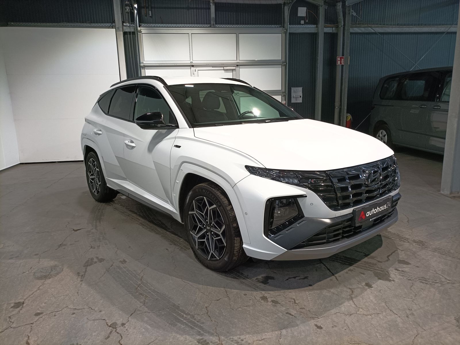 Hyundai Tucson SUV / Crossover / Geländewagen HYUNDAI Tucson 1.6 T-GDI Plug-in Hybrid 4WD Auto Sports Utility Vehicle #1