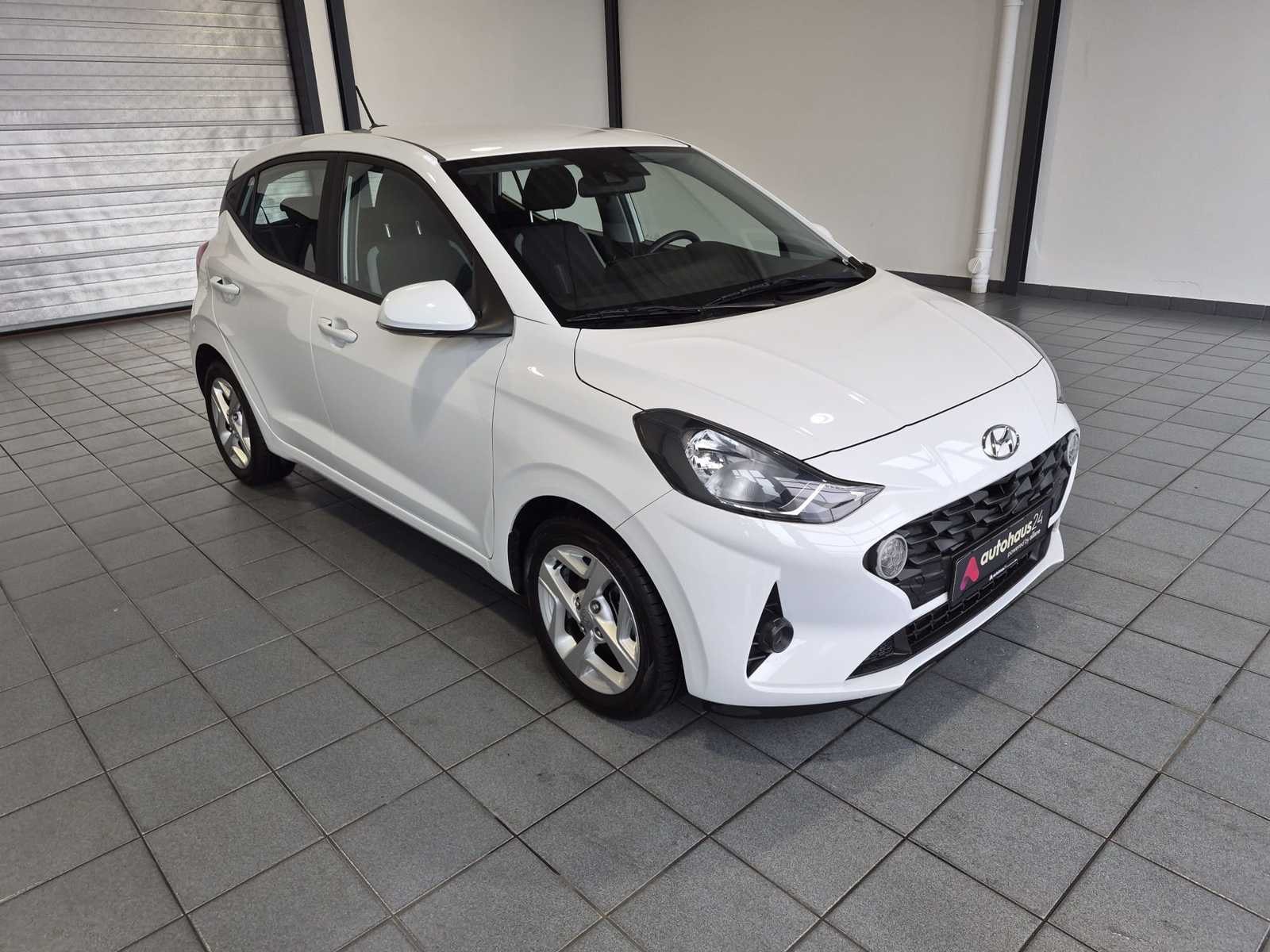 Hyundai i10 Schräghecklimousine HYUNDAI i10 1.0 Trend Schräghecklimousine #1