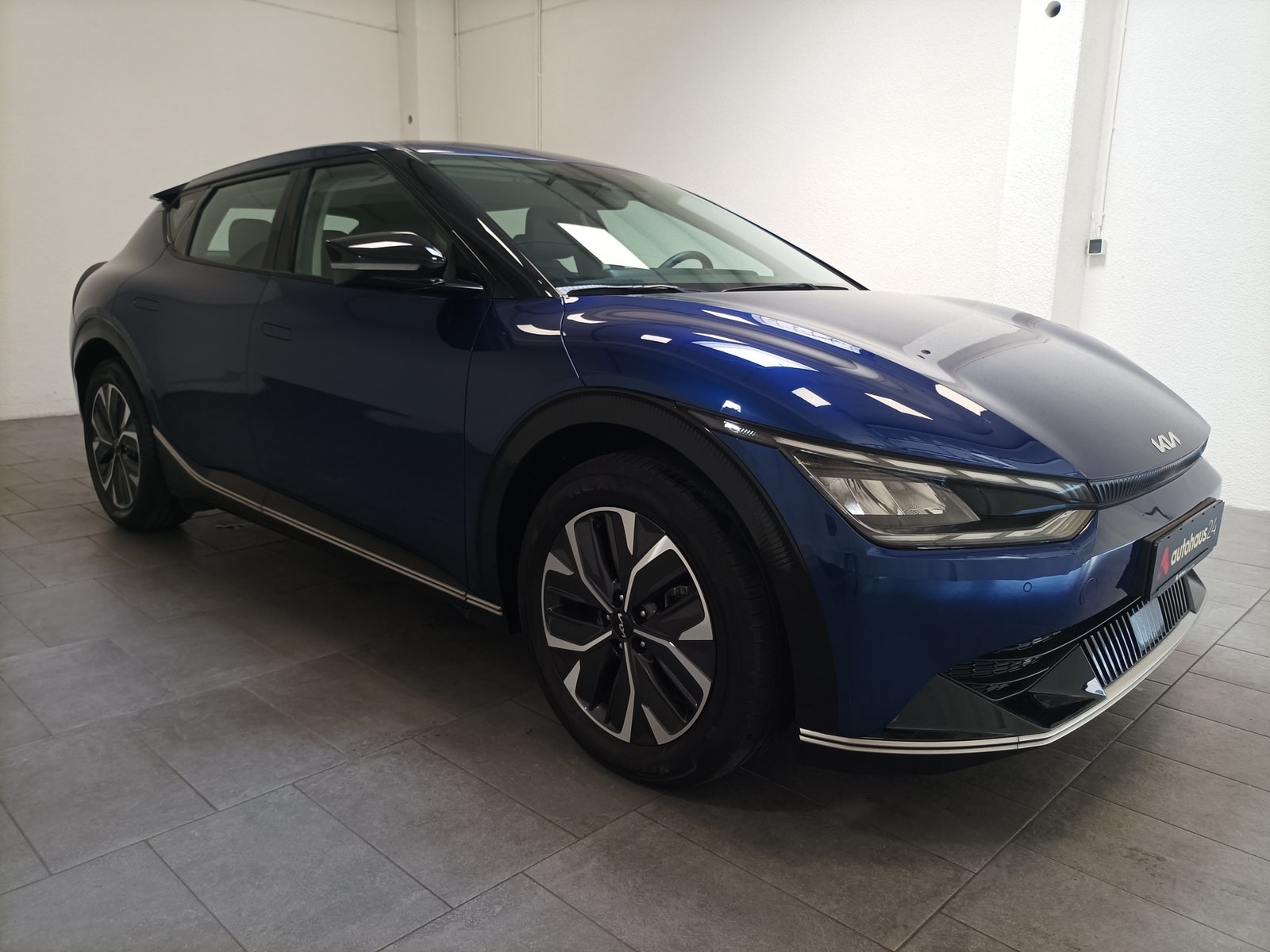 Kia EV6 SUV / Crossover / Geländewagen KIA EV6 58 kWh 125 kW Heckantrieb Sports Utility Vehicle #1