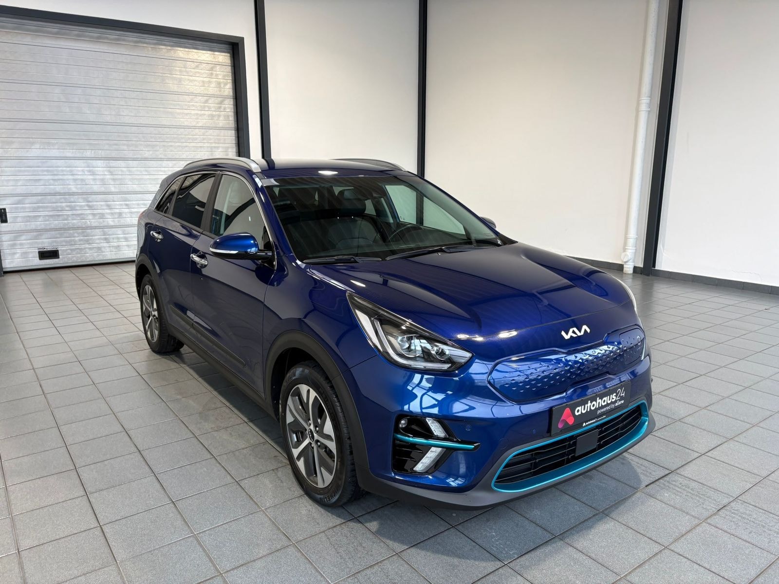 Kia Niro SUV / Crossover / Geländewagen KIA e-Niro 150kW Spirit Schräghecklimousine #1
