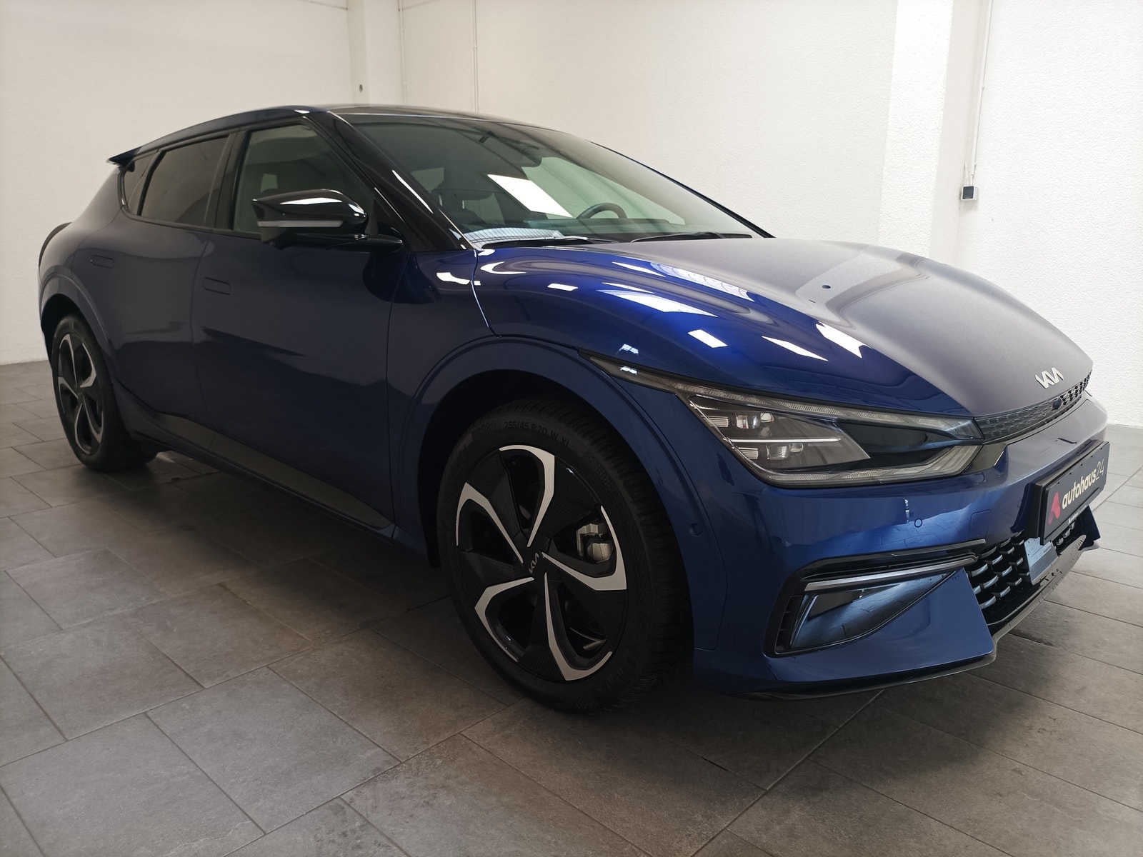 Kia EV6 SUV / Crossover / Geländewagen KIA EV6 77,4 kWh 168 kW Heckantrieb GT-Line Sports Utility Vehicle #1