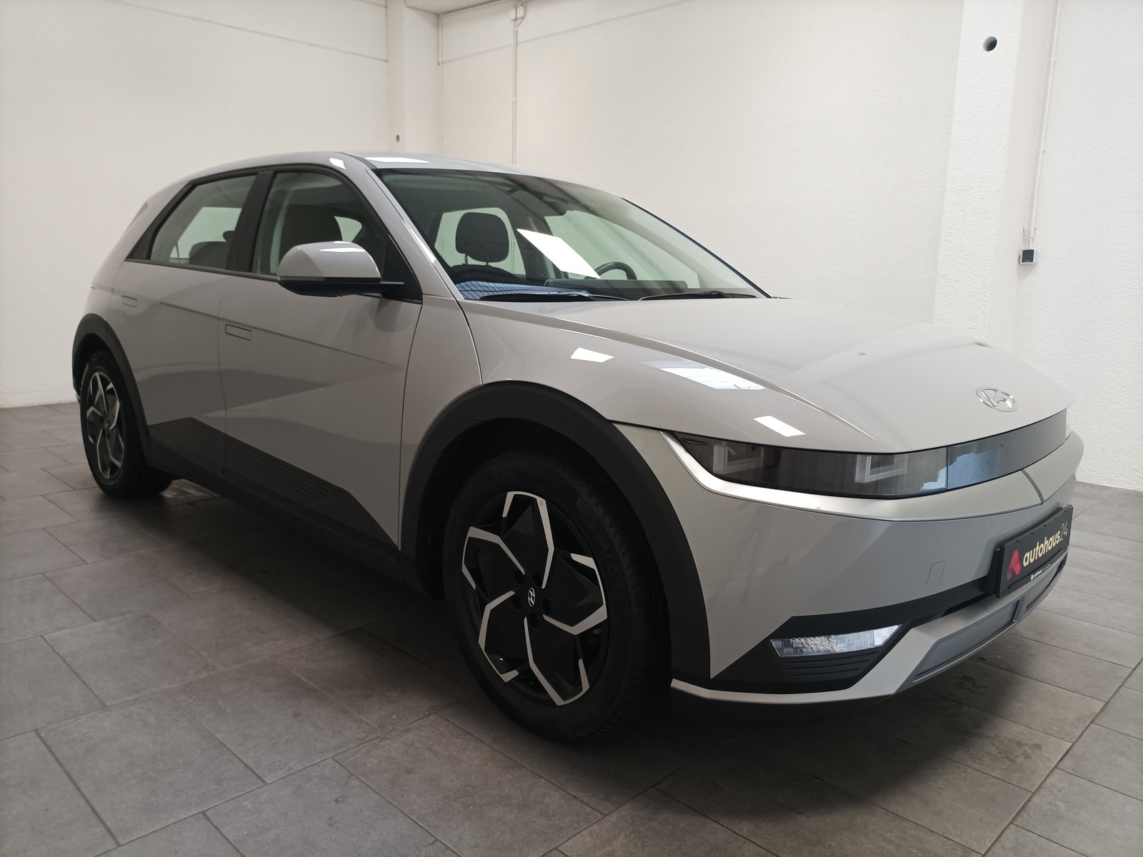 Hyundai IONIQ 5 Limousine HYUNDAI IONIQ 5 72,6 kWh 160 kW Heckantrieb Sports Utility Vehicle #1