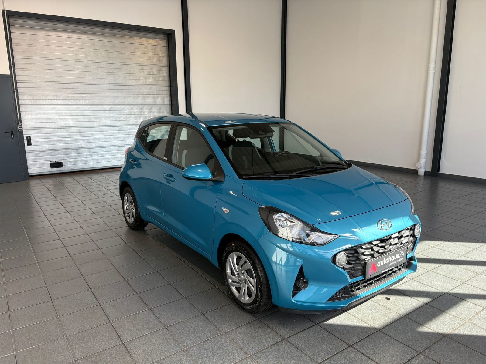 Hyundai i10 Schräghecklimousine HYUNDAI i10 1.0 Select Schräghecklimousine #1