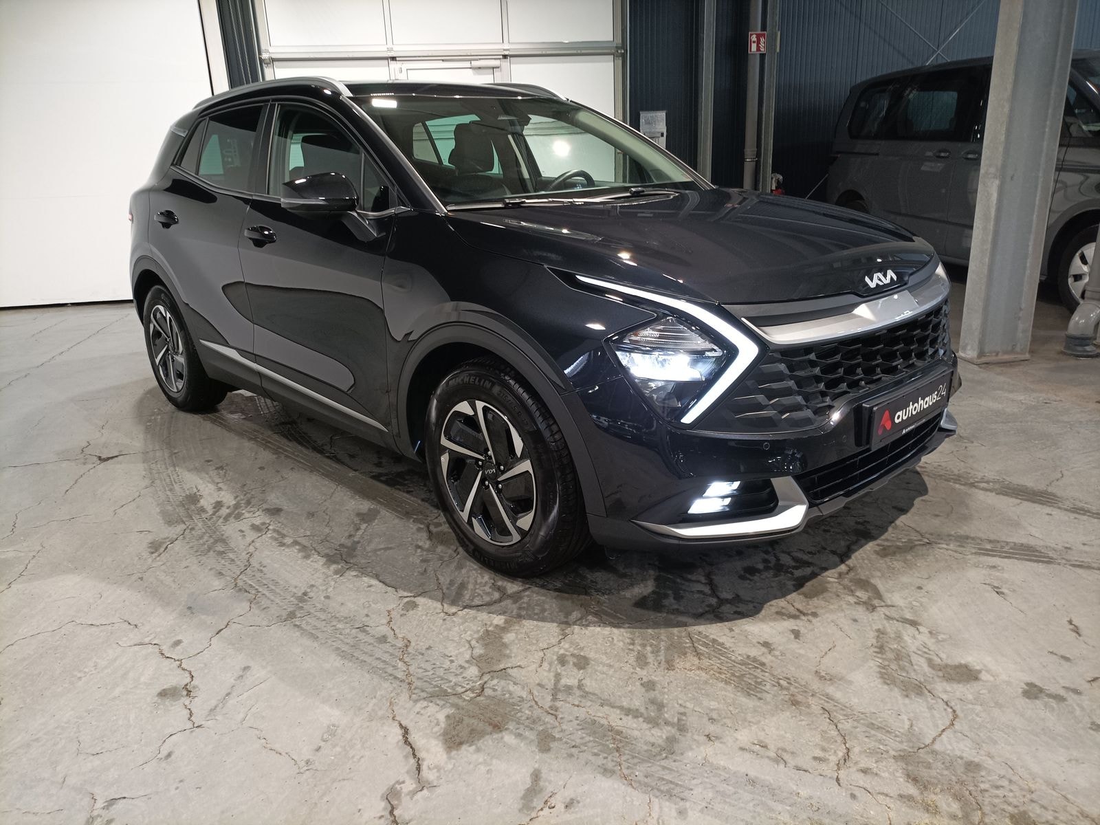 Kia Sportage SUV / Crossover / Geländewagen KIA Sportage 1.6 T-GDI 2WD Vision Sports Utility Vehicle #1