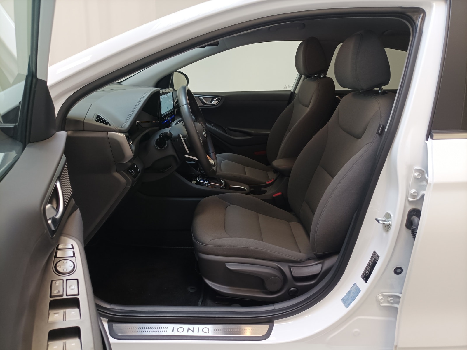 Hyundai IONIQ Limousine IONIQ 1.6 GDI Style-Paket Hybrid (EURO 6d) #8