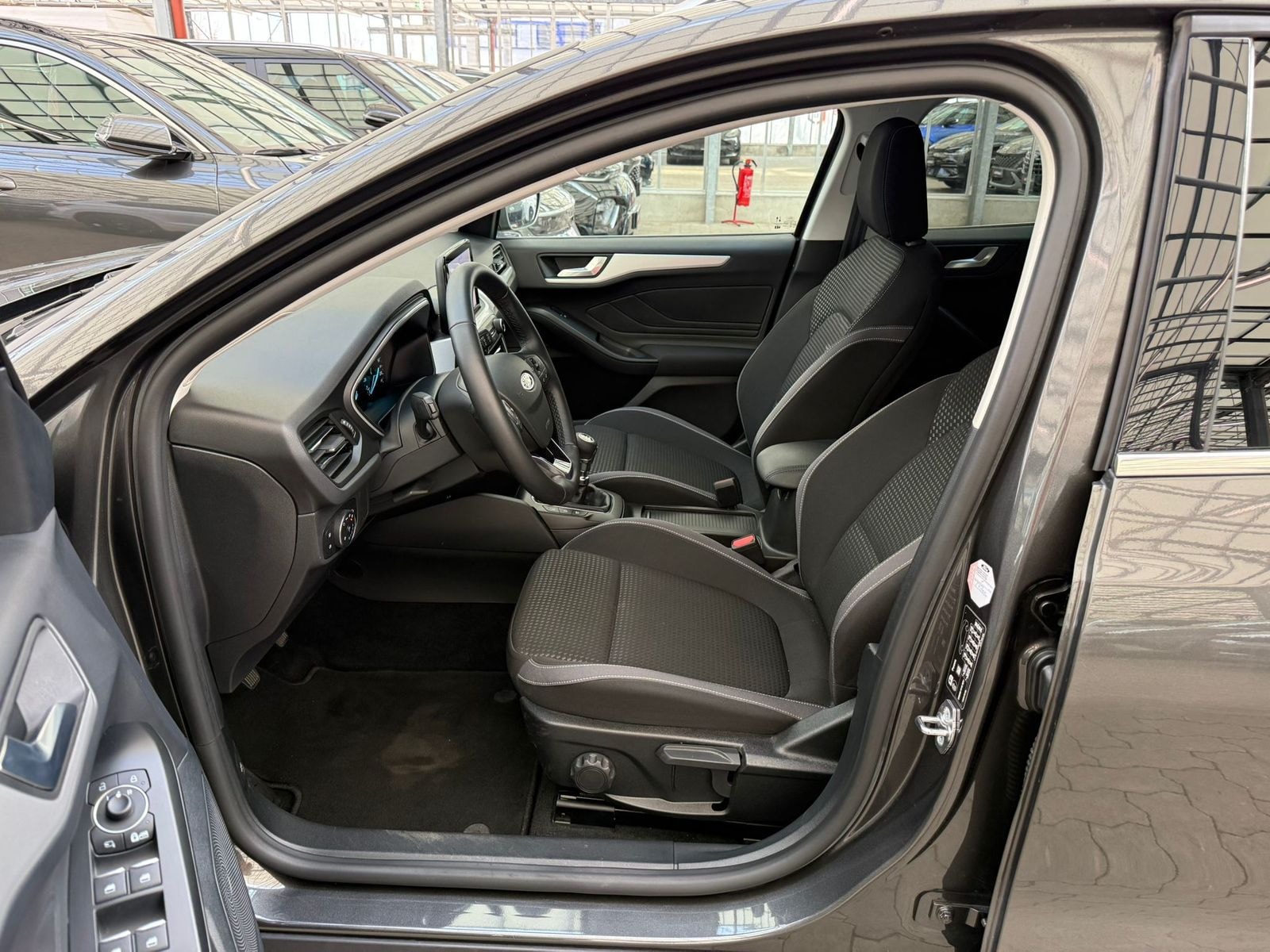 Ford Focus Kombi Focus 1.0 EcoBoost Mild-Hybrid Cool&Connect S/S (E #8