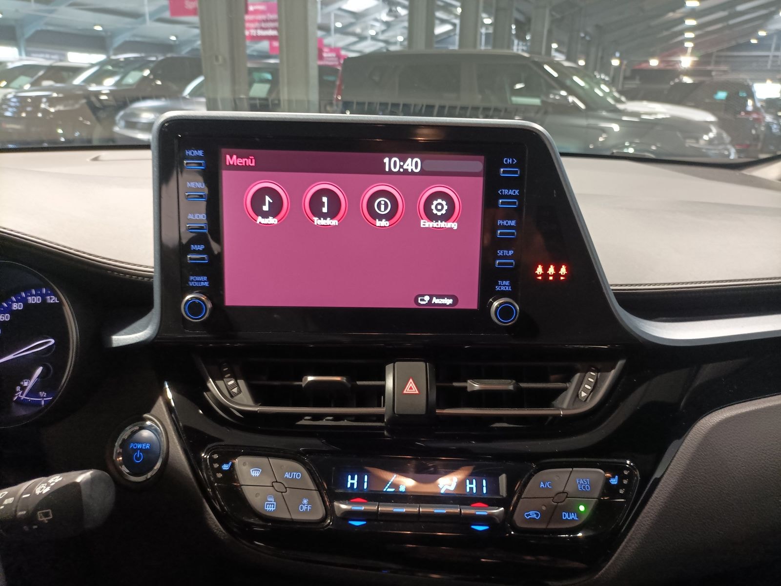 Toyota C-HR SUV C-HR 2.0 Hybrid Team D #11