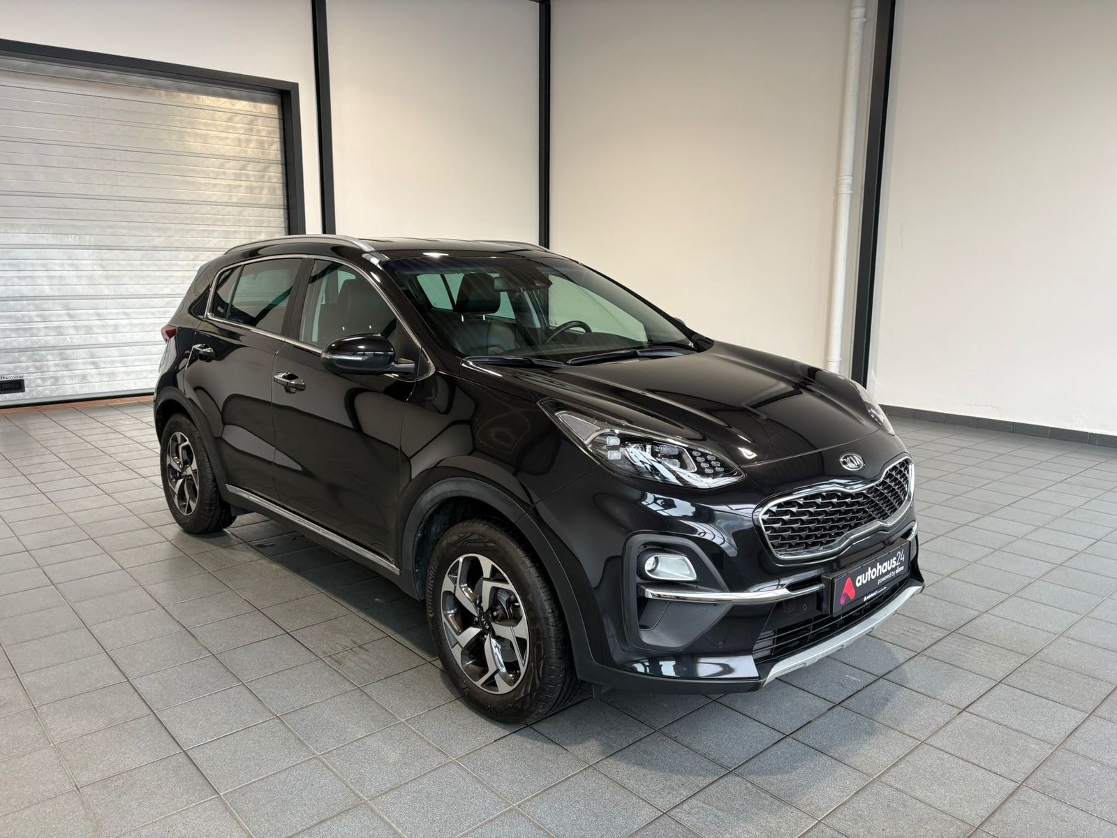 Kia Sportage SUV / Crossover / Geländewagen KIA Sportage 1.6 GDI 2WD Edition 7 Sports Utility Vehicle #1