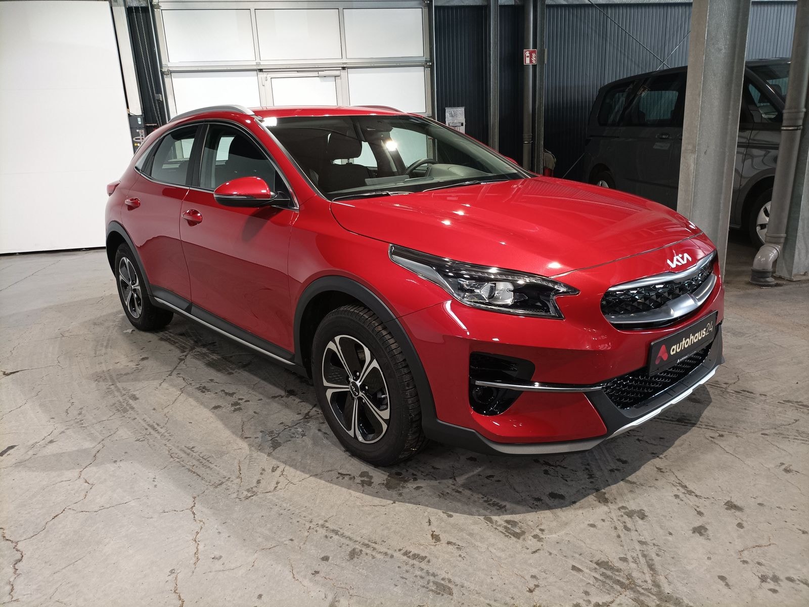 Kia XCeed SUV / Crossover / Geländewagen KIA XCeed 1.6 GDI Plug-In Hybrid DCT6 Vision Sports Utility Vehicle #1