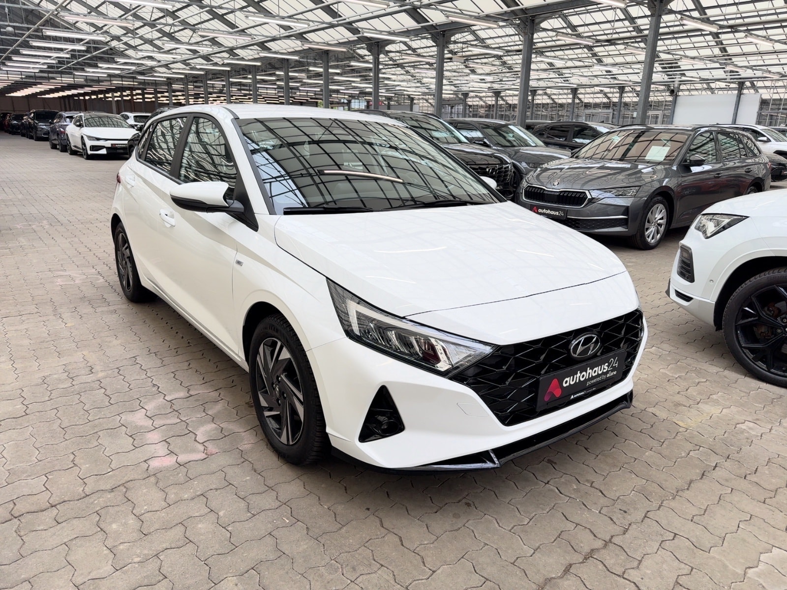 Hyundai i20 Limousine HYUNDAI i20 1.0 T-GDI Trend Coupe Schräghecklimousine #1