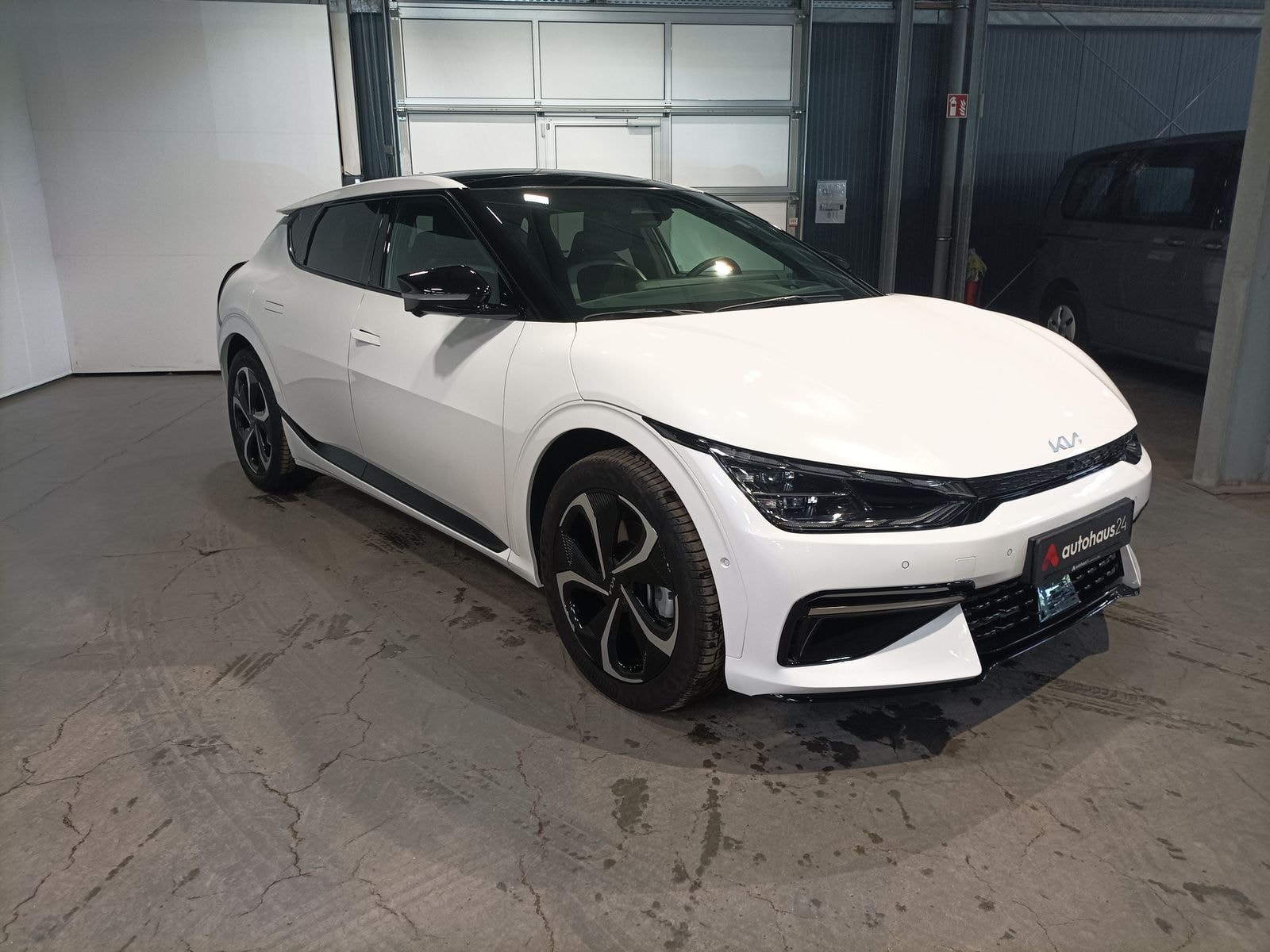 Kia EV6 SUV / Crossover / Geländewagen KIA EV6 77,4 kWh 168 kW Heckantrieb Sports Utility Vehicle #1