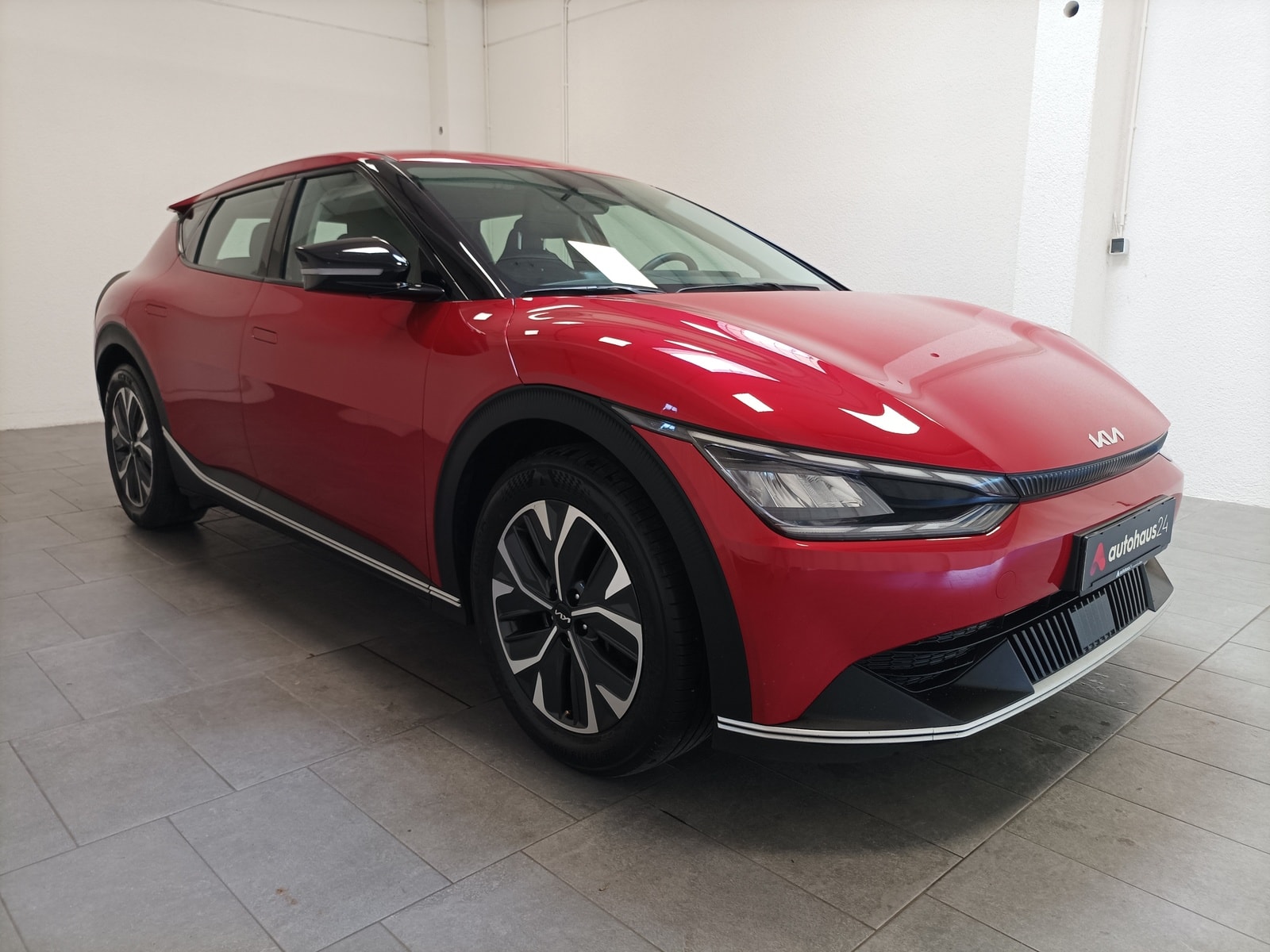 Kia EV6 SUV / Crossover / Geländewagen KIA EV6 58 kWh 125 kW Heckantrieb Sports Utility Vehicle #1