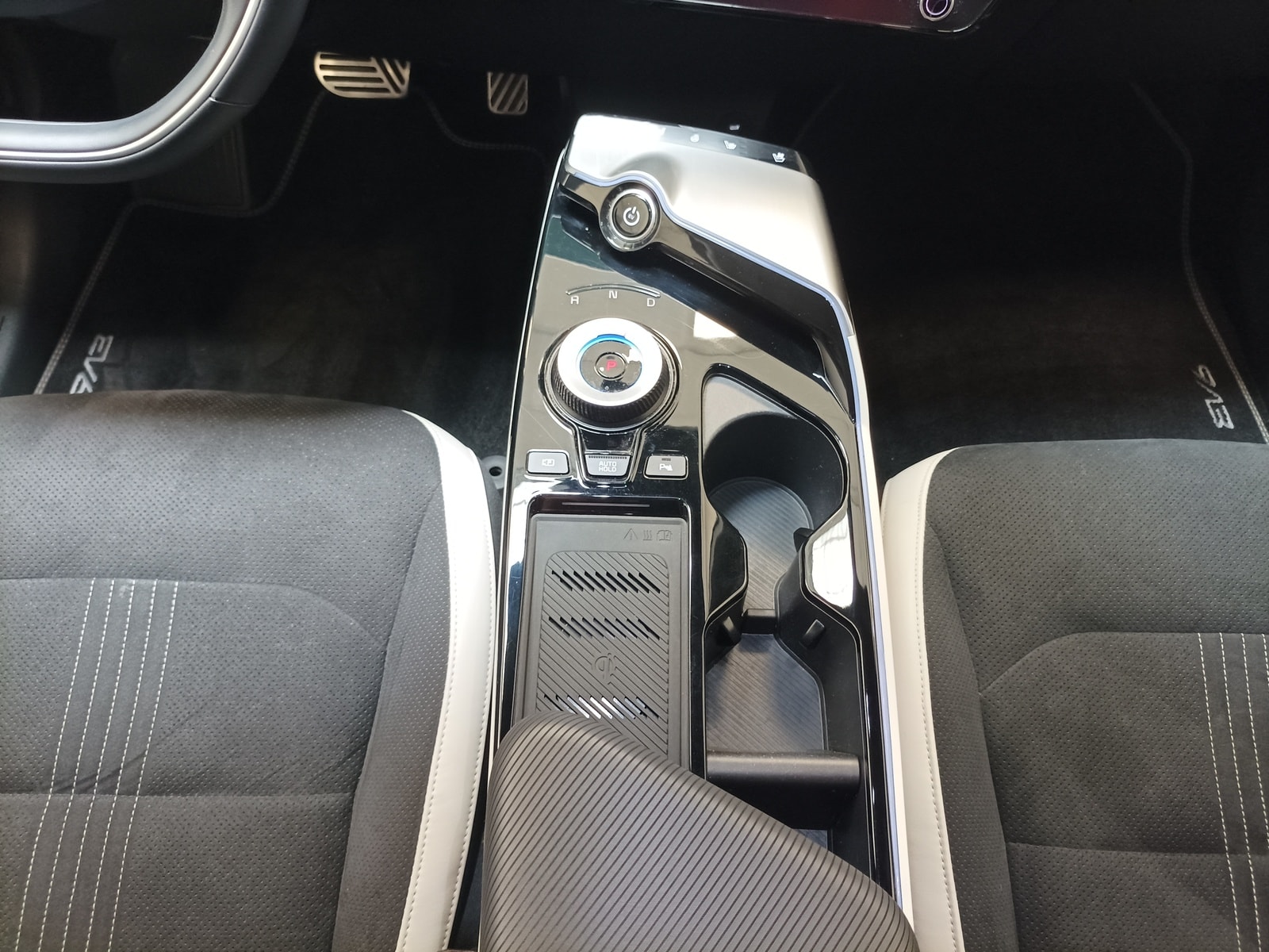 Kia EV6 SUV EV6 Elektro 77,4 kWh GT Line 4WD #12