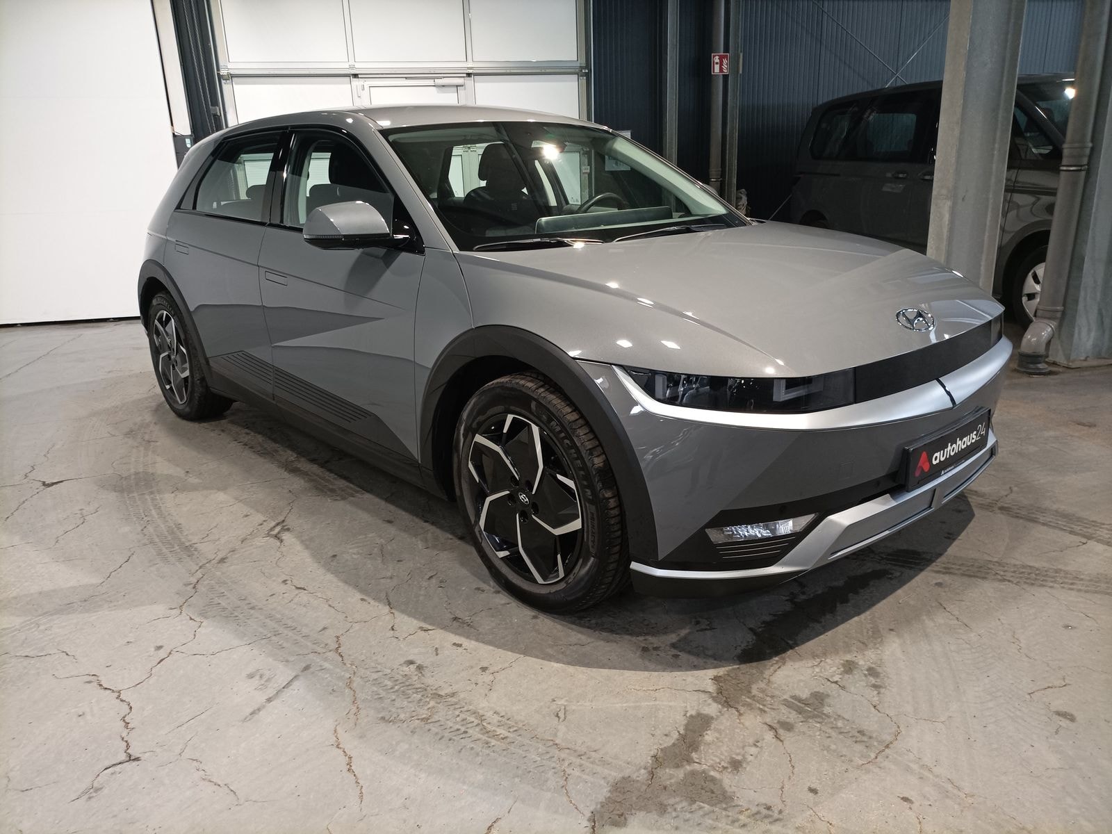 Hyundai IONIQ 5 Limousine HYUNDAI IONIQ 5 72,6 kWh 160 kW Heckantrieb Sports Utility Vehicle #1