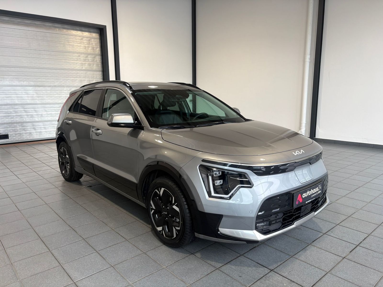 Kia Niro SUV / Crossover / Geländewagen KIA Niro EV Vision Schräghecklimousine #1